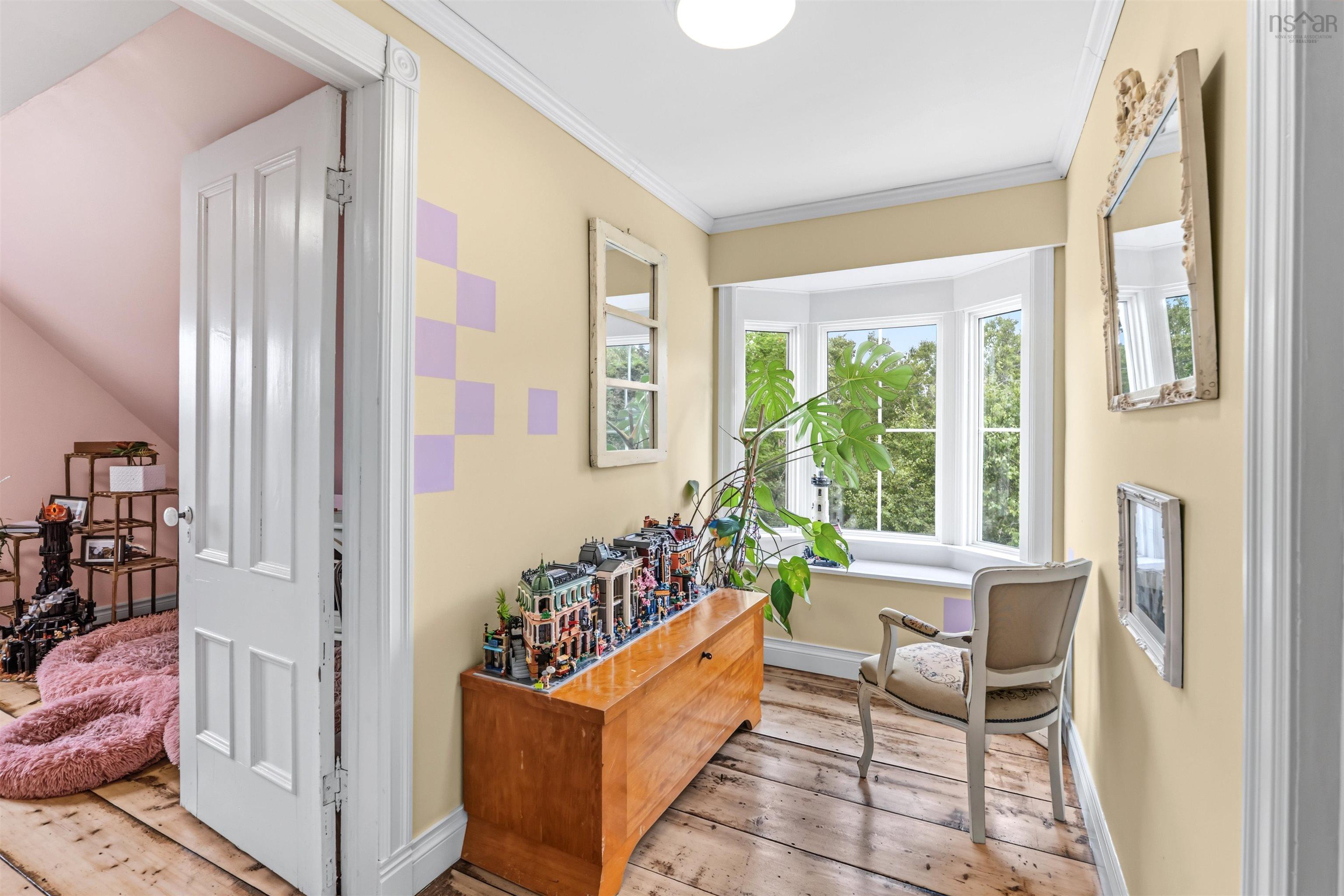 $699,000.00: 1127 Feltzen South Road, Feltzen South