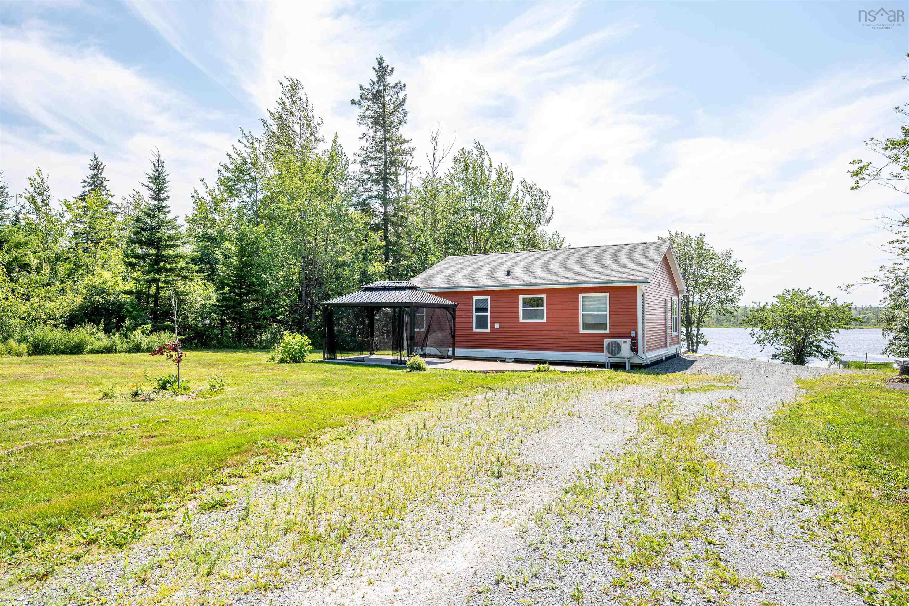 $599,000.00: 60 Long Lake Road, East Uniacke