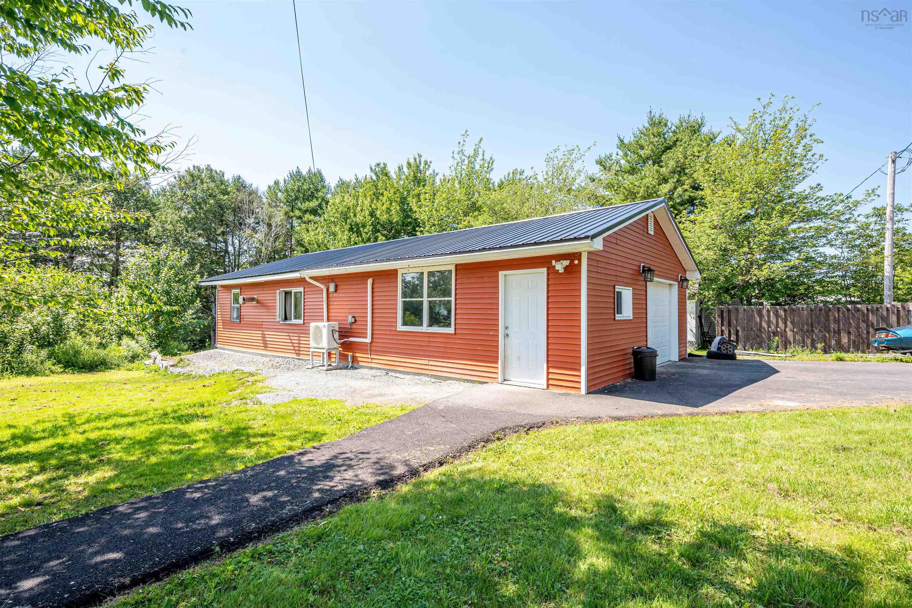 $599,000.00: 60 Long Lake Road, East Uniacke