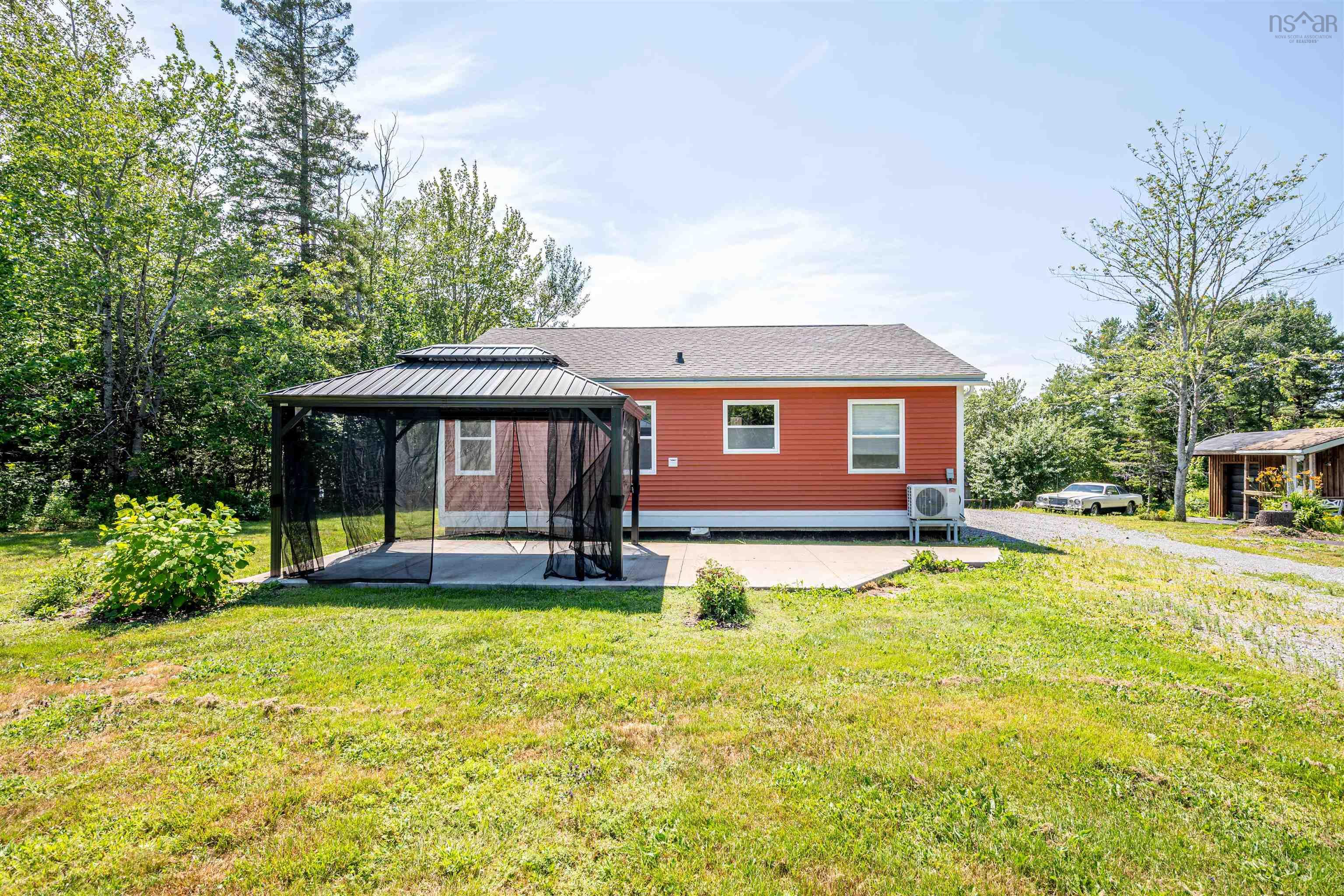 $599,000.00: 60 Long Lake Road, East Uniacke