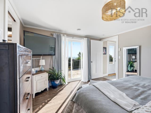 $549,900.00: 1031 West Bay Road, West Bay