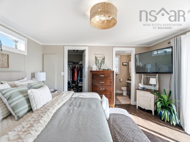 $549,900.00: 1031 West Bay Road, West Bay
