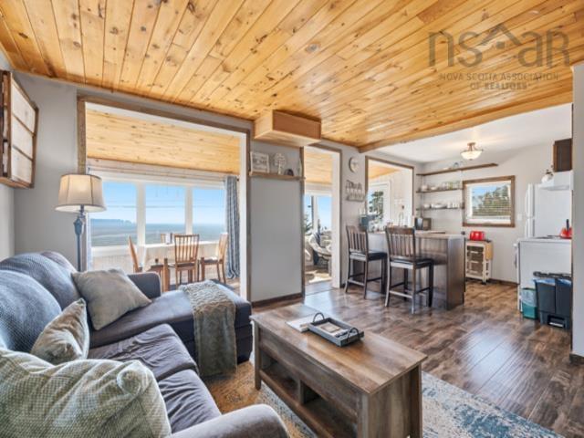 $549,900.00: 1031 West Bay Road, West Bay