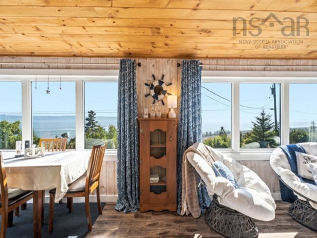 $549,900.00: 1031 West Bay Road, West Bay