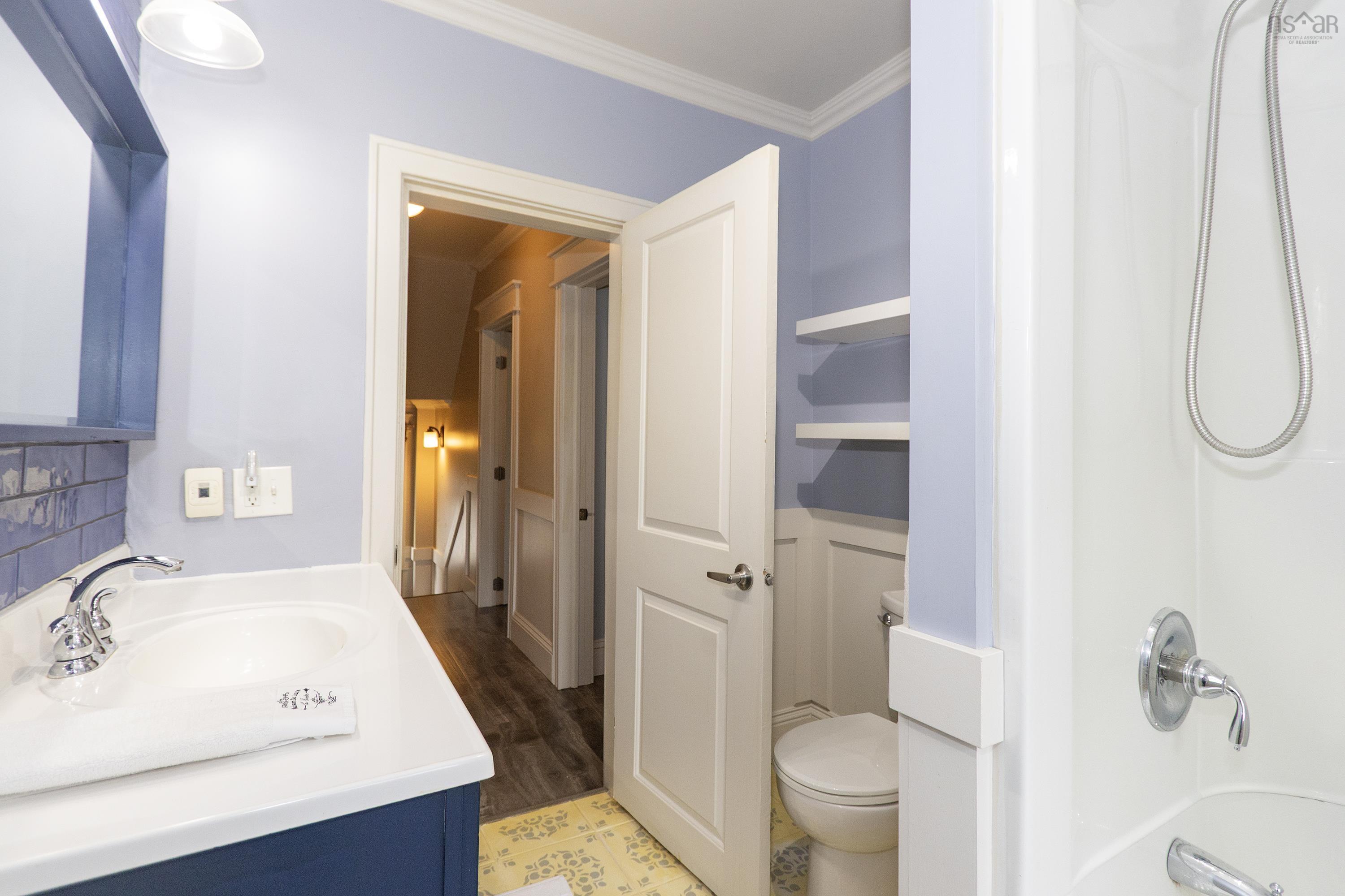 $399,900.00: 20 Regent Street, Amherst