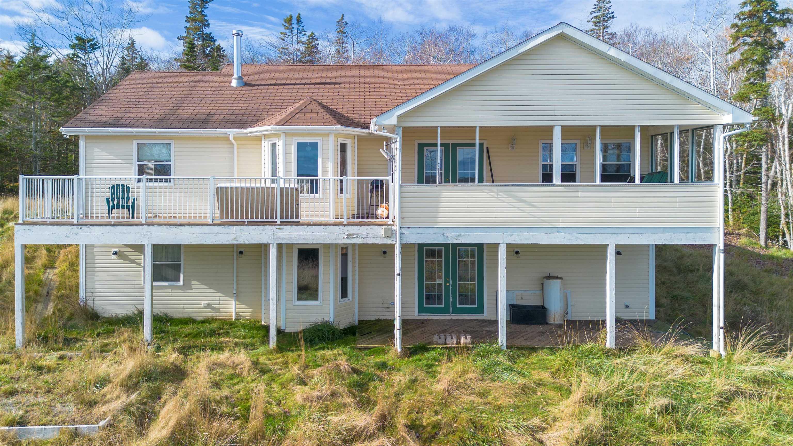 $499,000.00: 225 Maple Drive Drive, Cape George