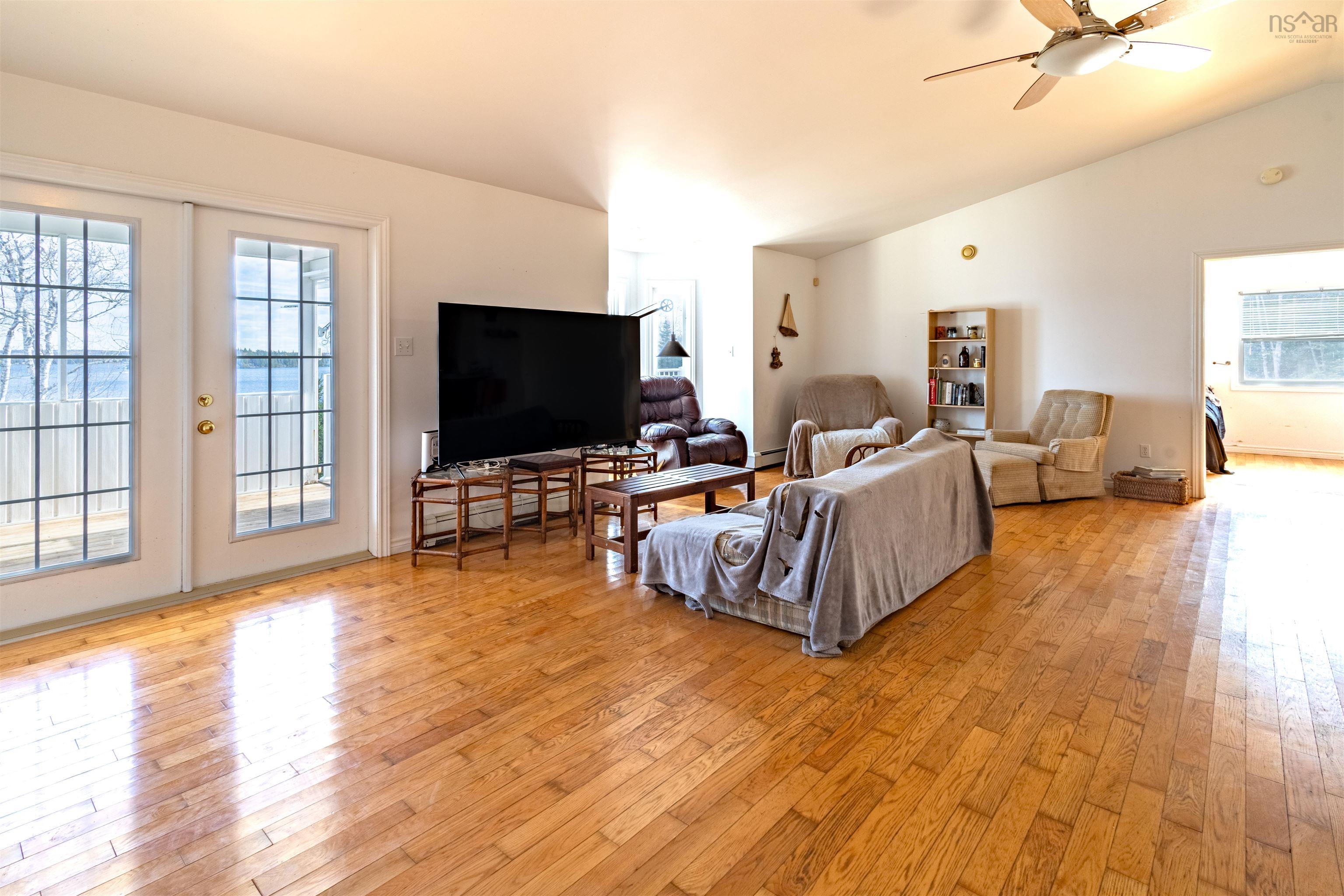 $499,000.00: 225 Maple Drive Drive, Cape George