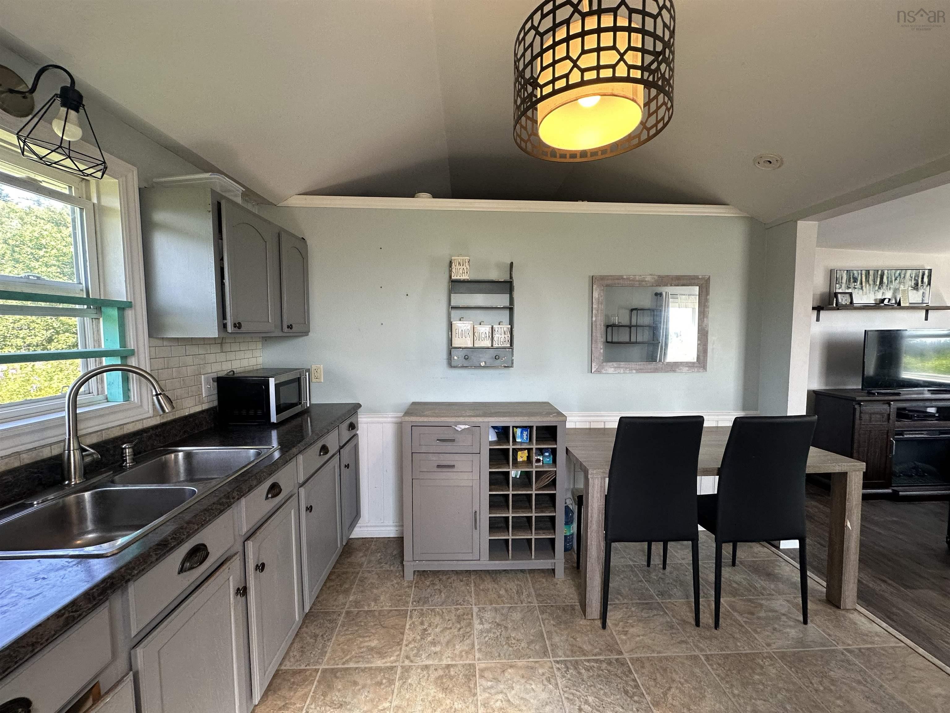 $199,000.00: 1789 Comeaus Hill Road, Little River Harbour