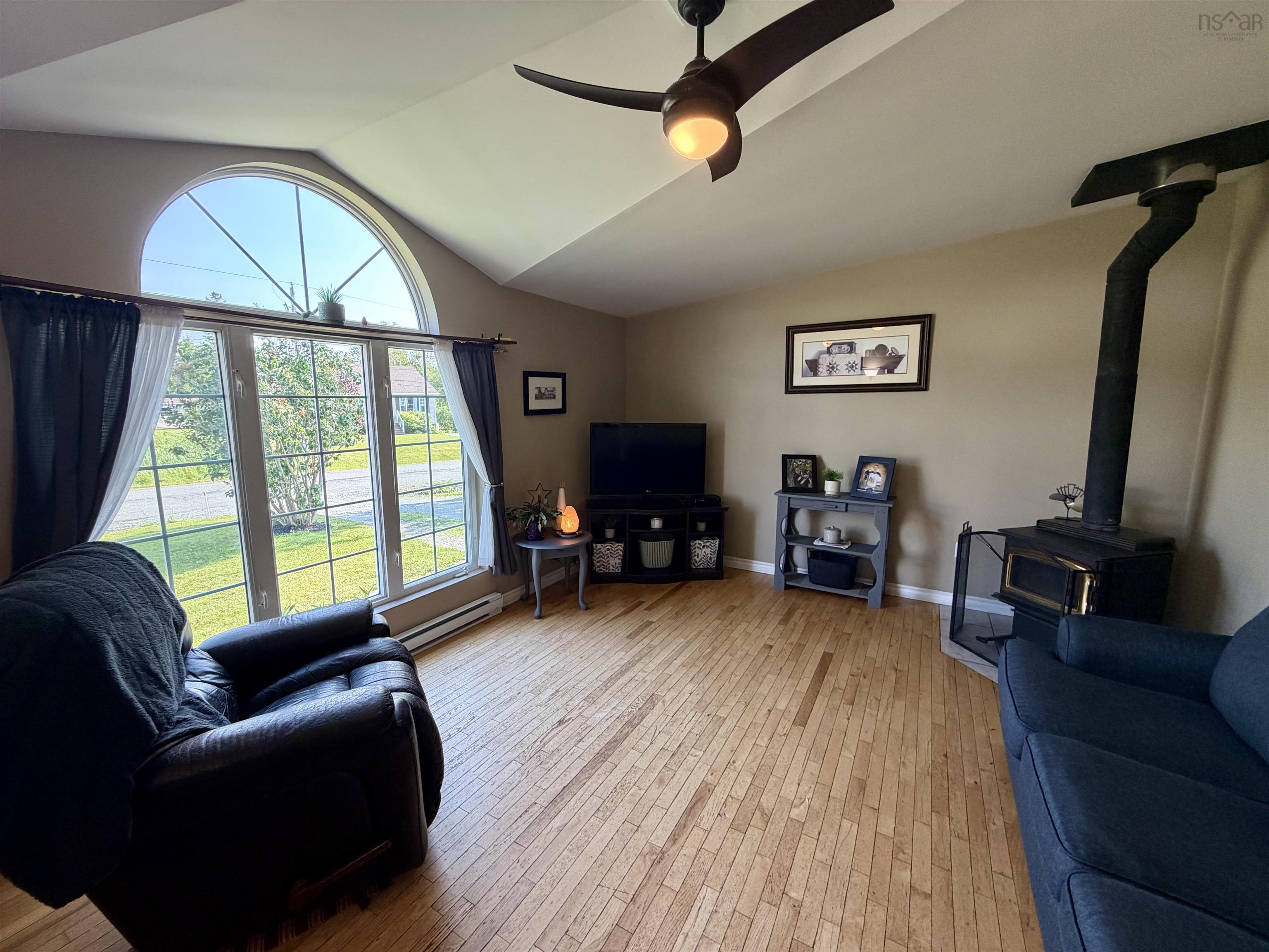 $419,900.00: 12 Lorraine Lane, Lower South River