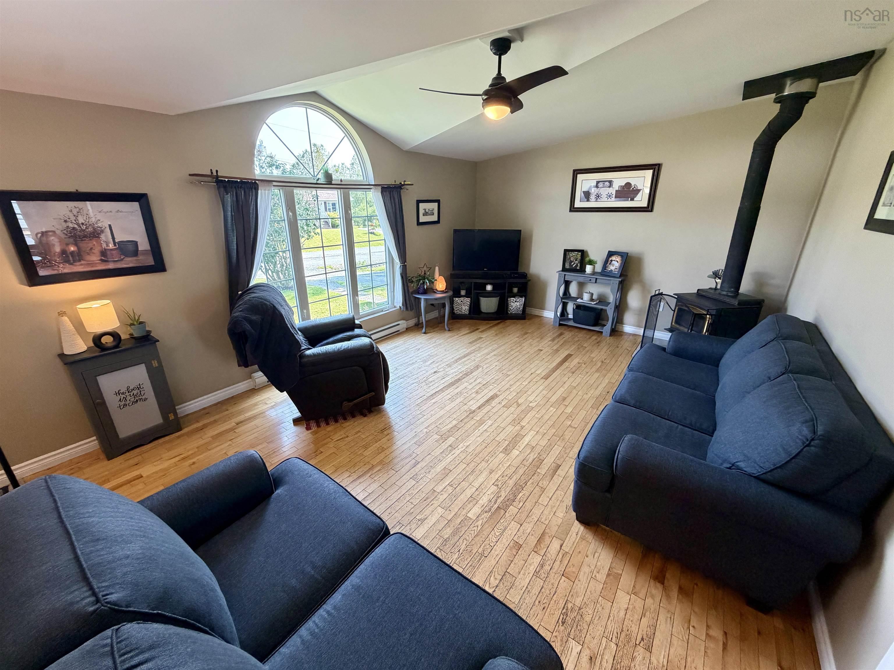 $419,900.00: 12 Lorraine Lane, Lower South River