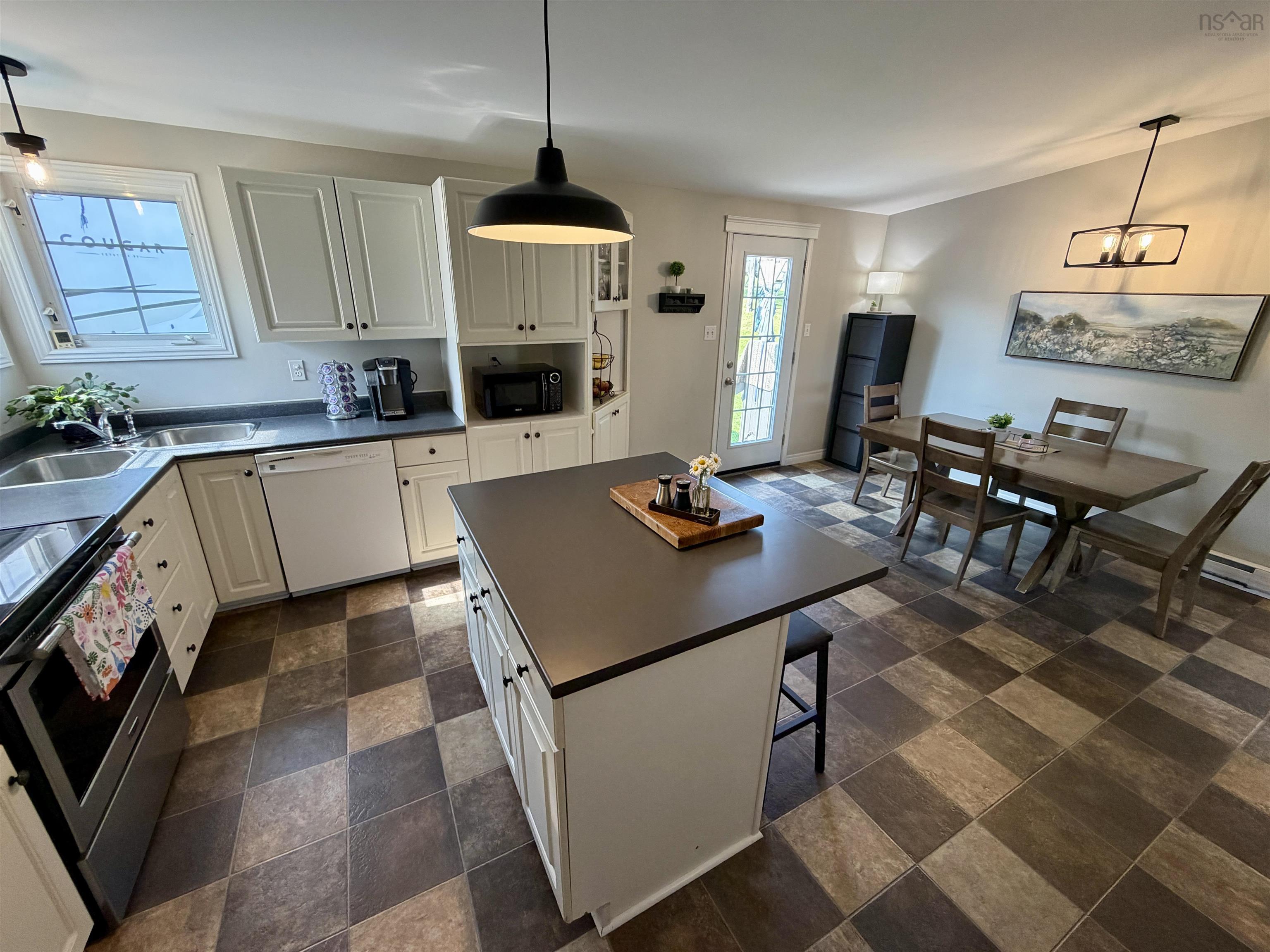 $419,900.00: 12 Lorraine Lane, Lower South River