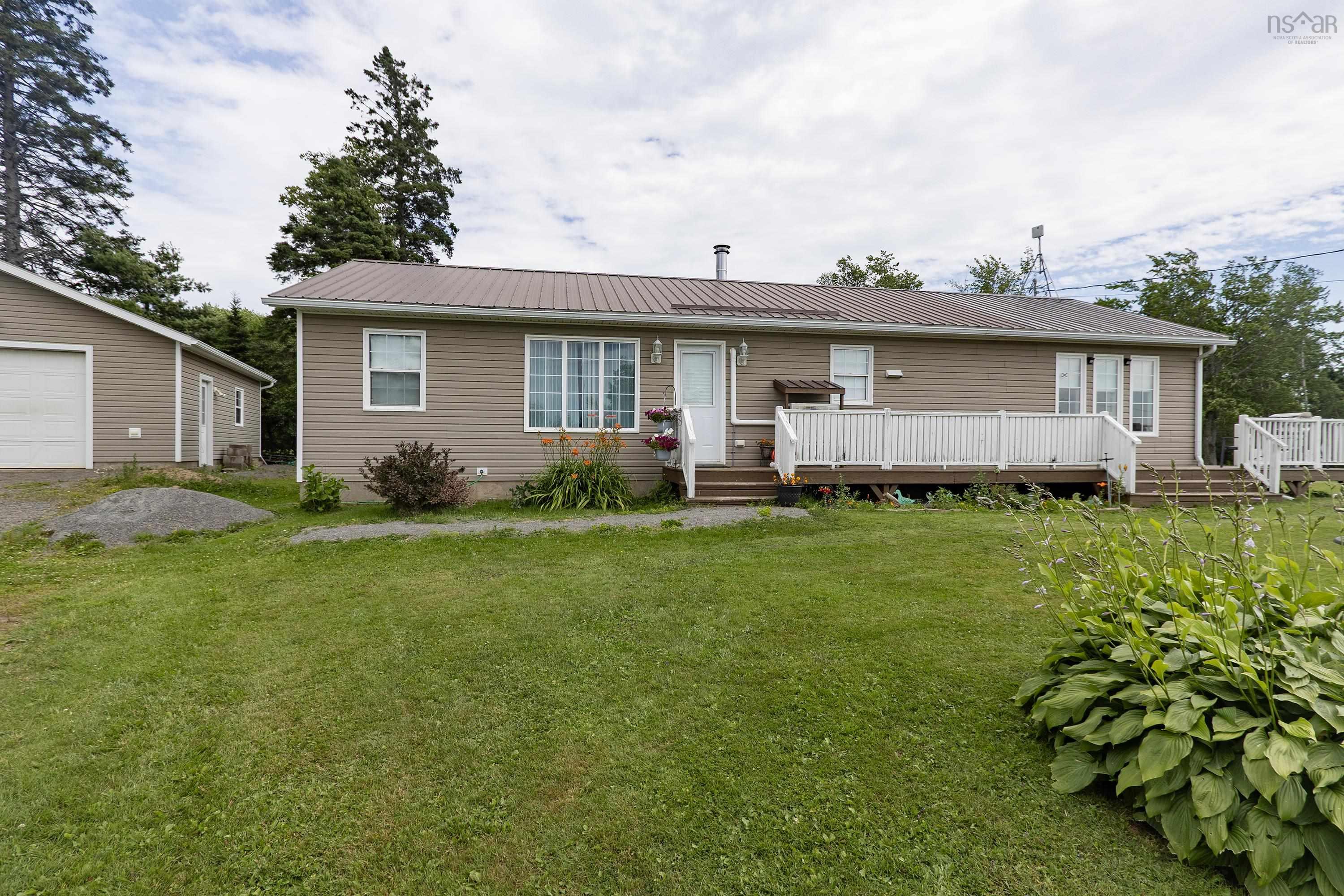 $419,900.00: 28 Jackson Point Road, Tidnish Bridge