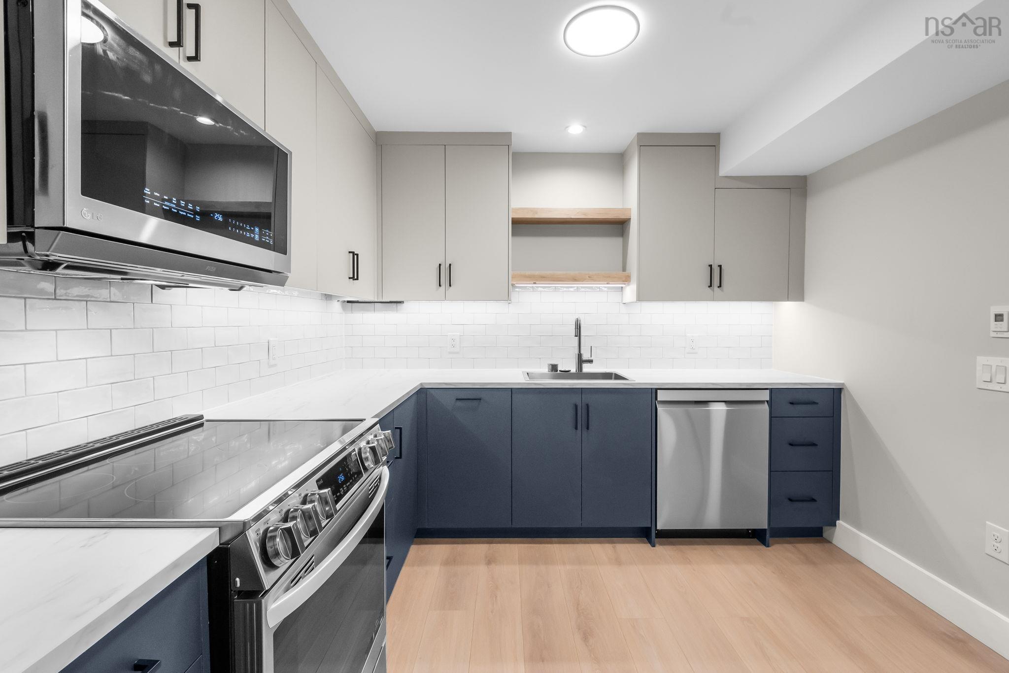 $724,900.00: 91 Honeygold Drive, Halifax