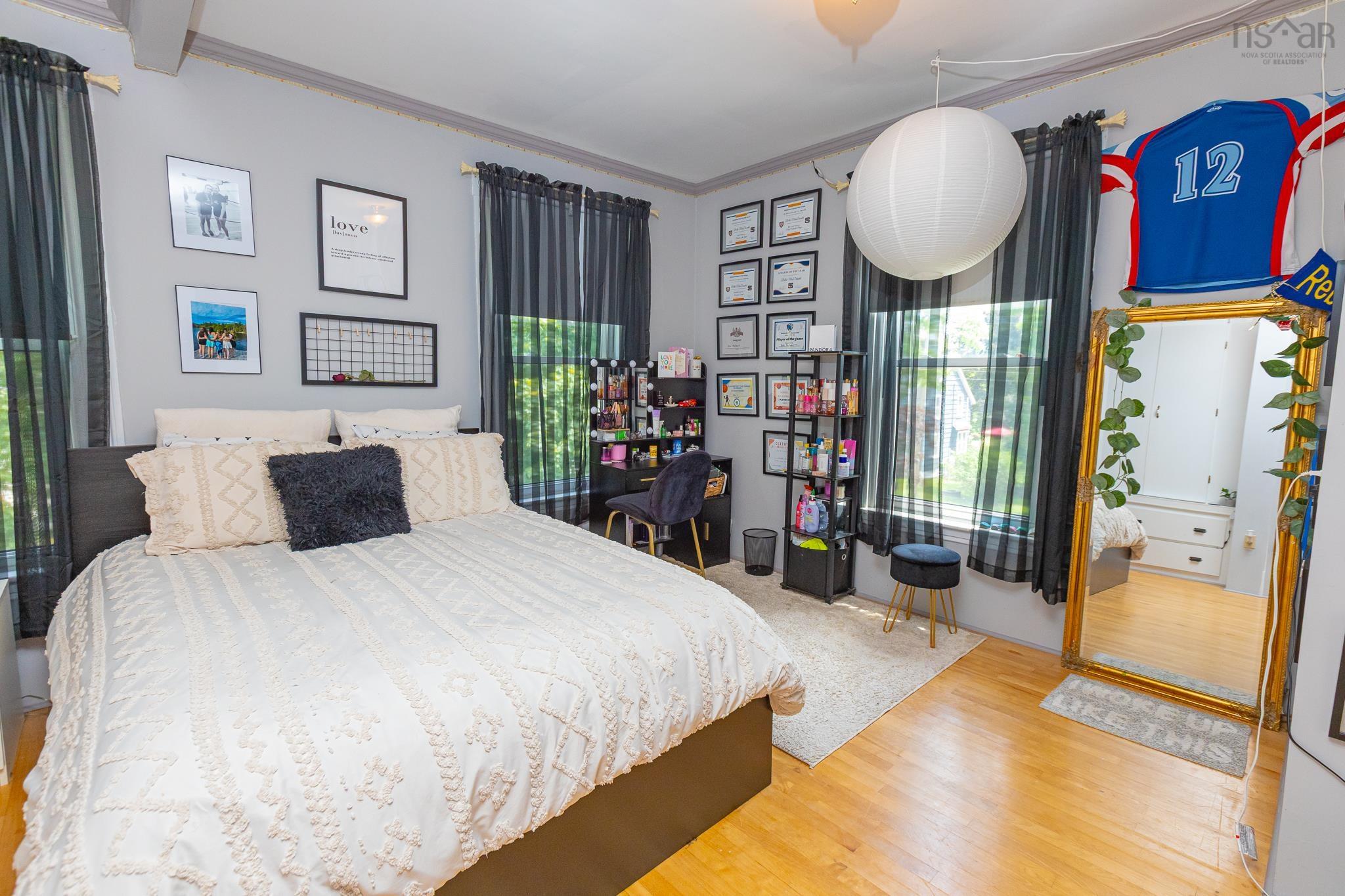 $599,950.00: 44 John Street, Shelburne
