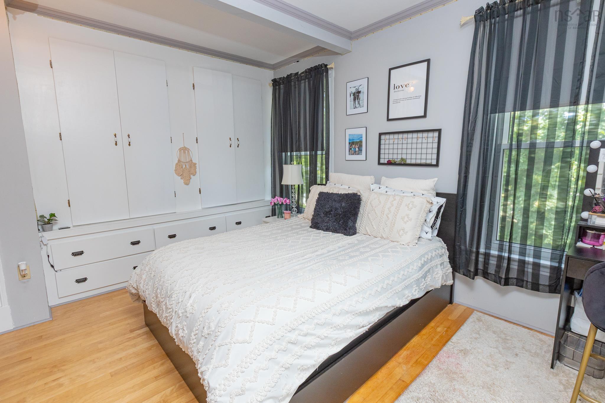 $599,950.00: 44 John Street, Shelburne