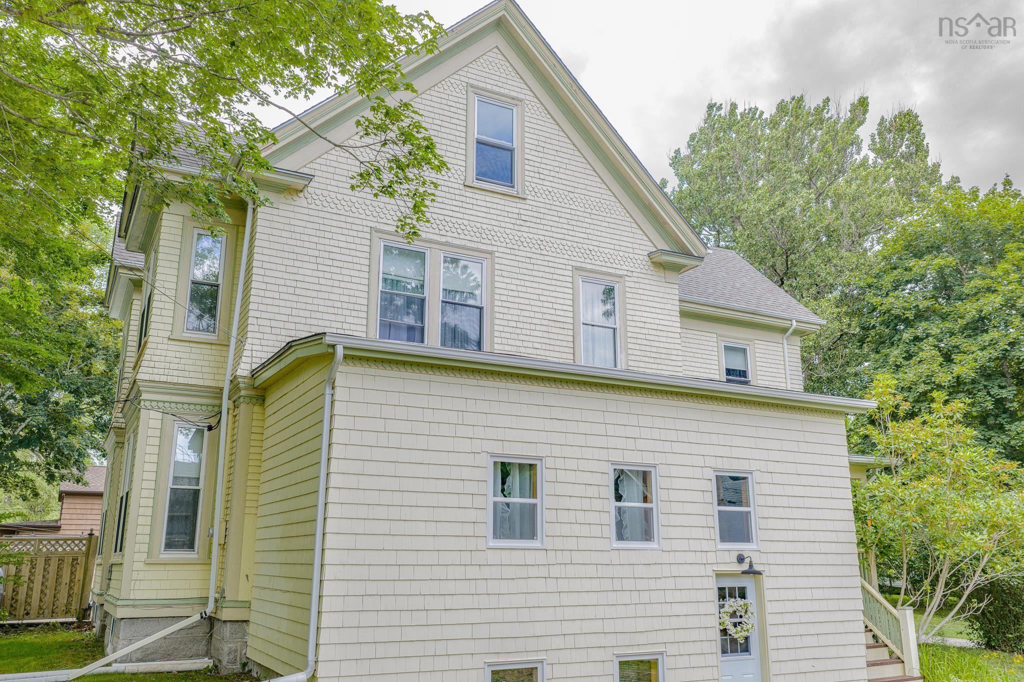 $599,950.00: 44 John Street, Shelburne