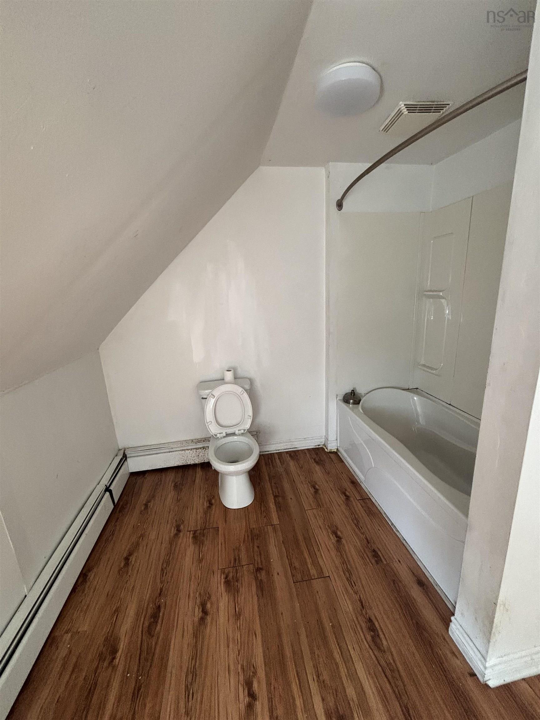 $59,900.00: 72 Pierce Street, North Sydney