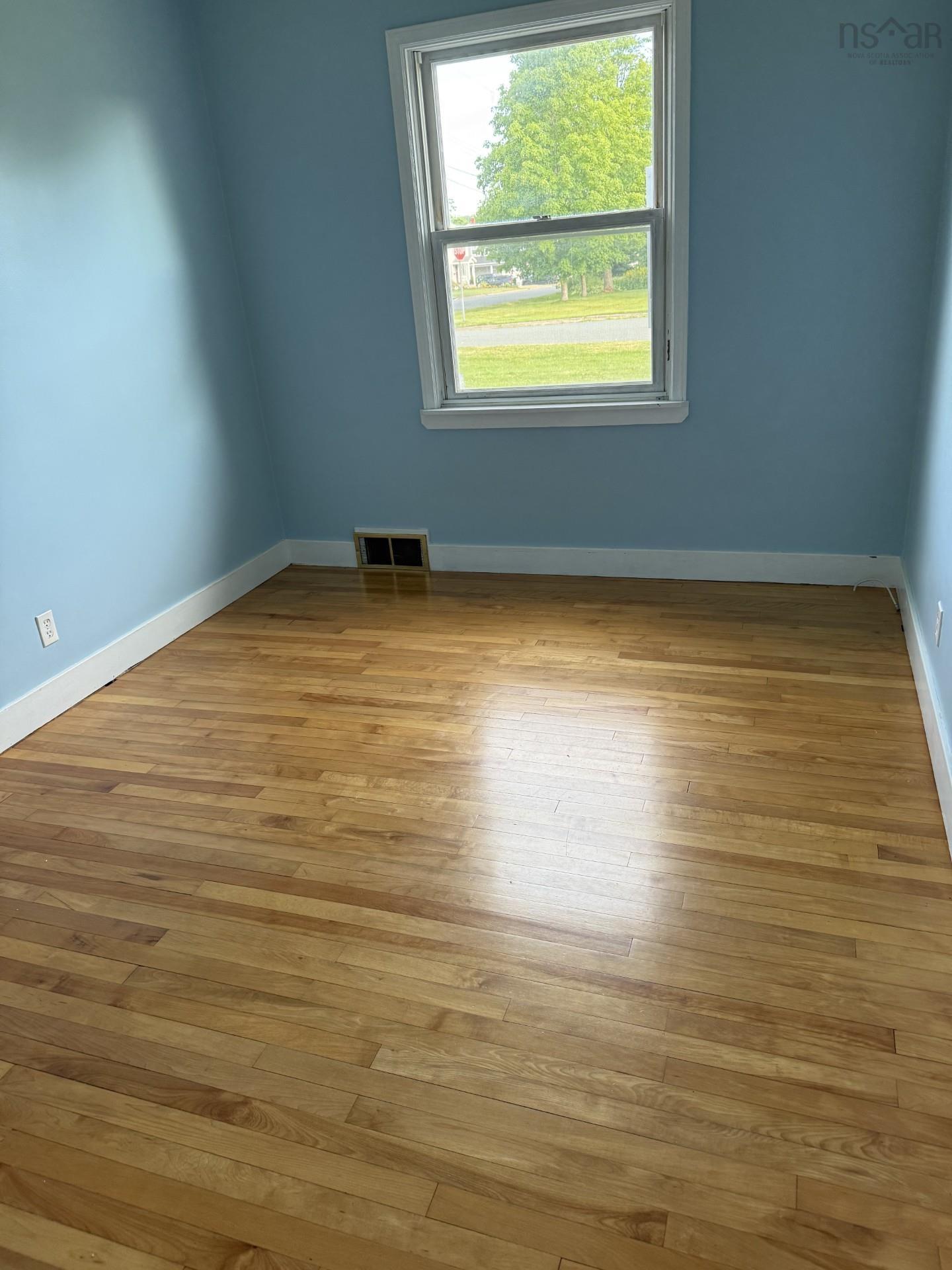 $570,000.00: 65 MACDONALD STREET, ANTIGONISH, N.S., Antigonish