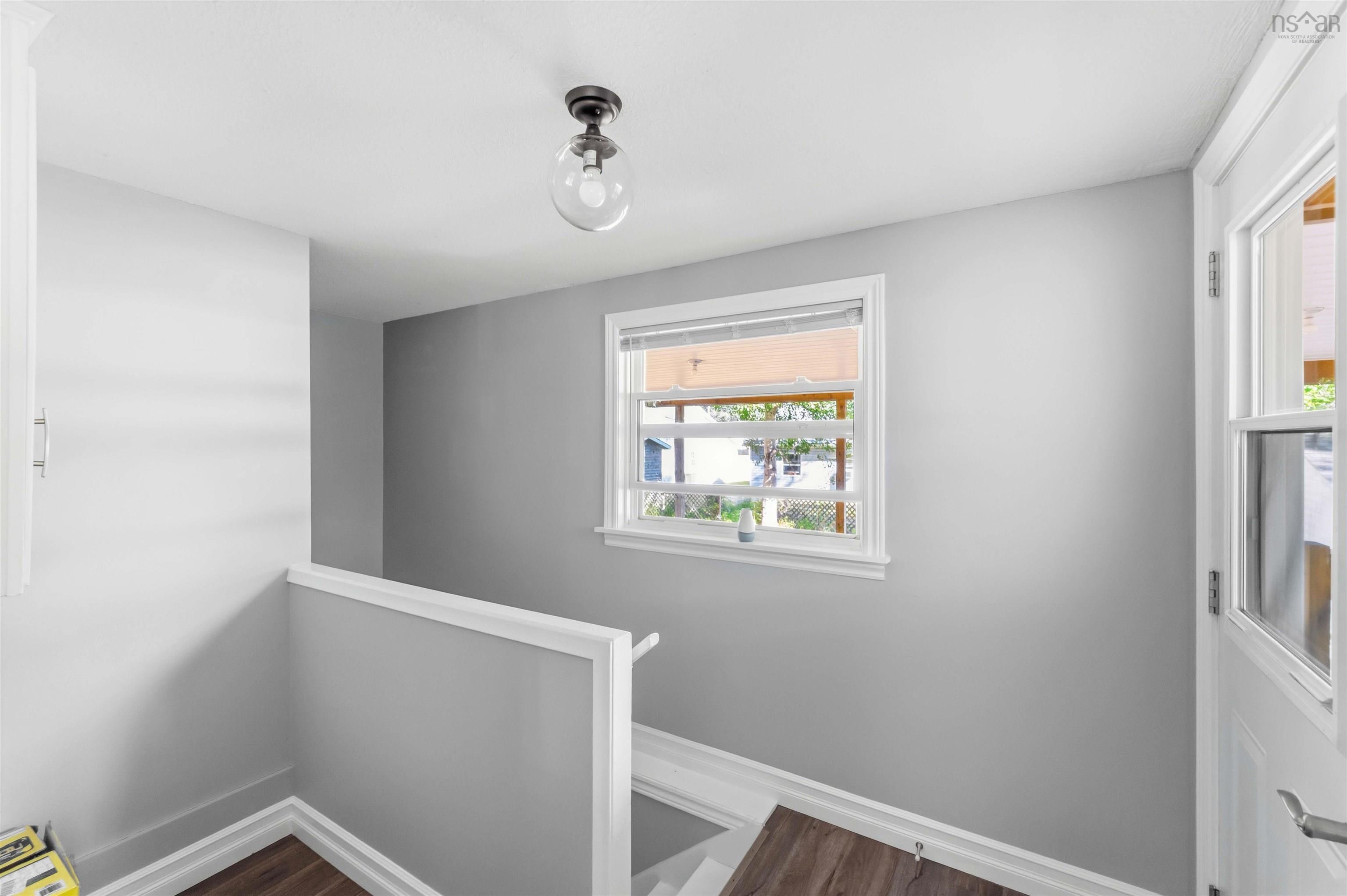 $374,500.00: 1003 Glasgow Avenue, Greenwood