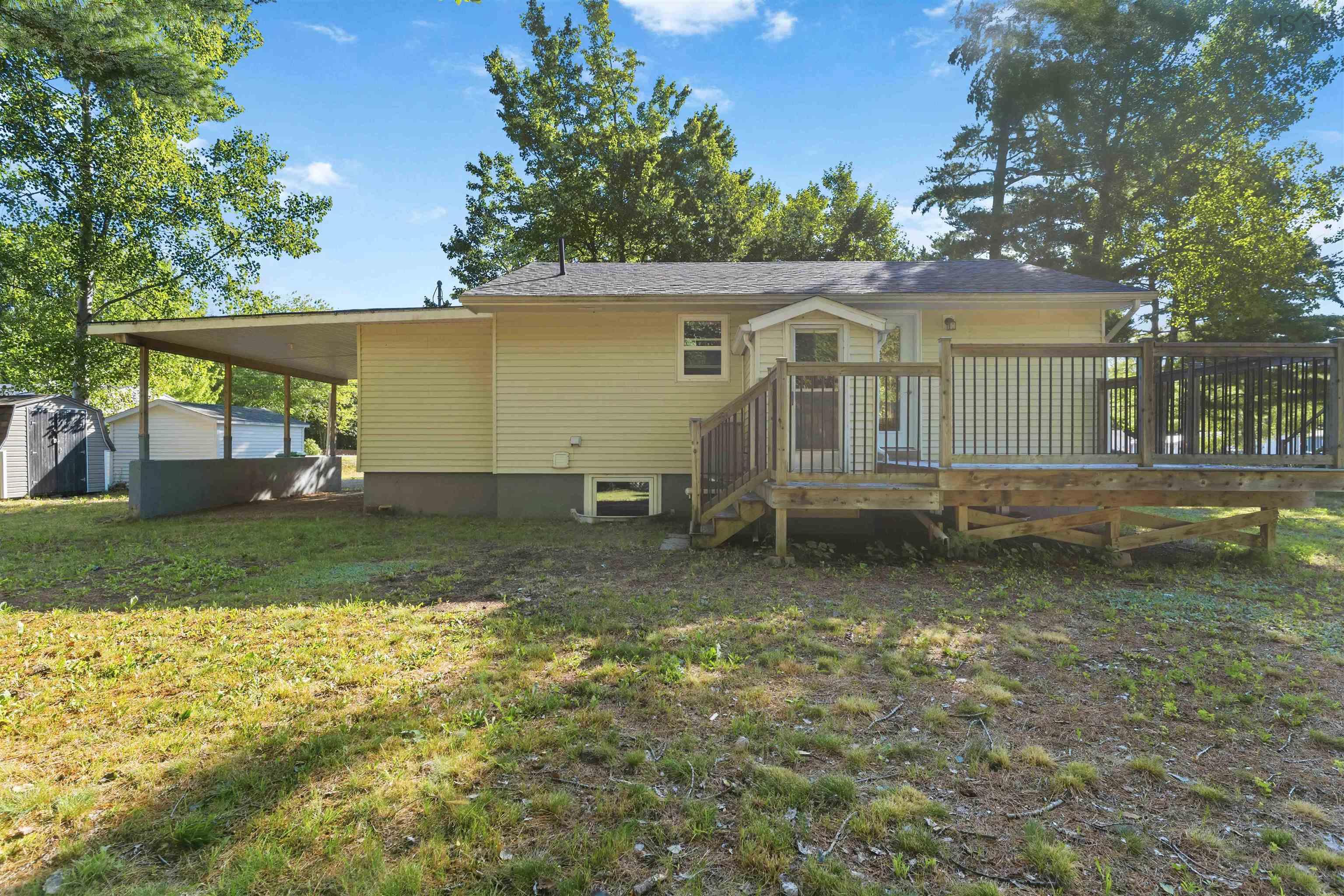 $374,500.00: 1003 Glasgow Avenue, Greenwood