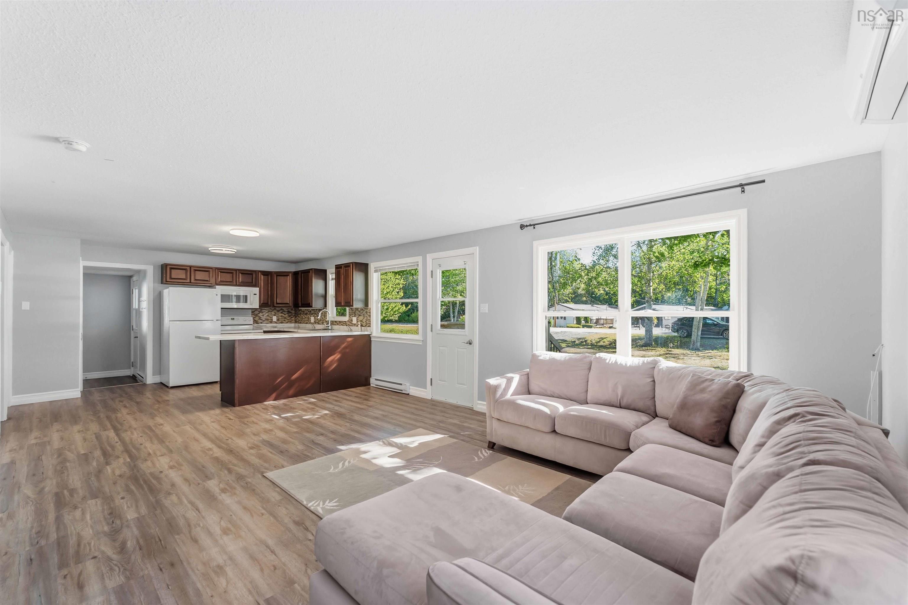 $374,500.00: 1003 Glasgow Avenue, Greenwood
