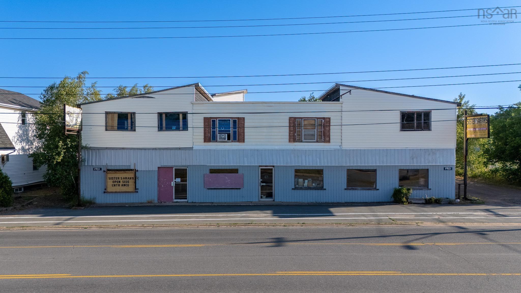 $579,000.00: 8951 Commercial Street, New Minas