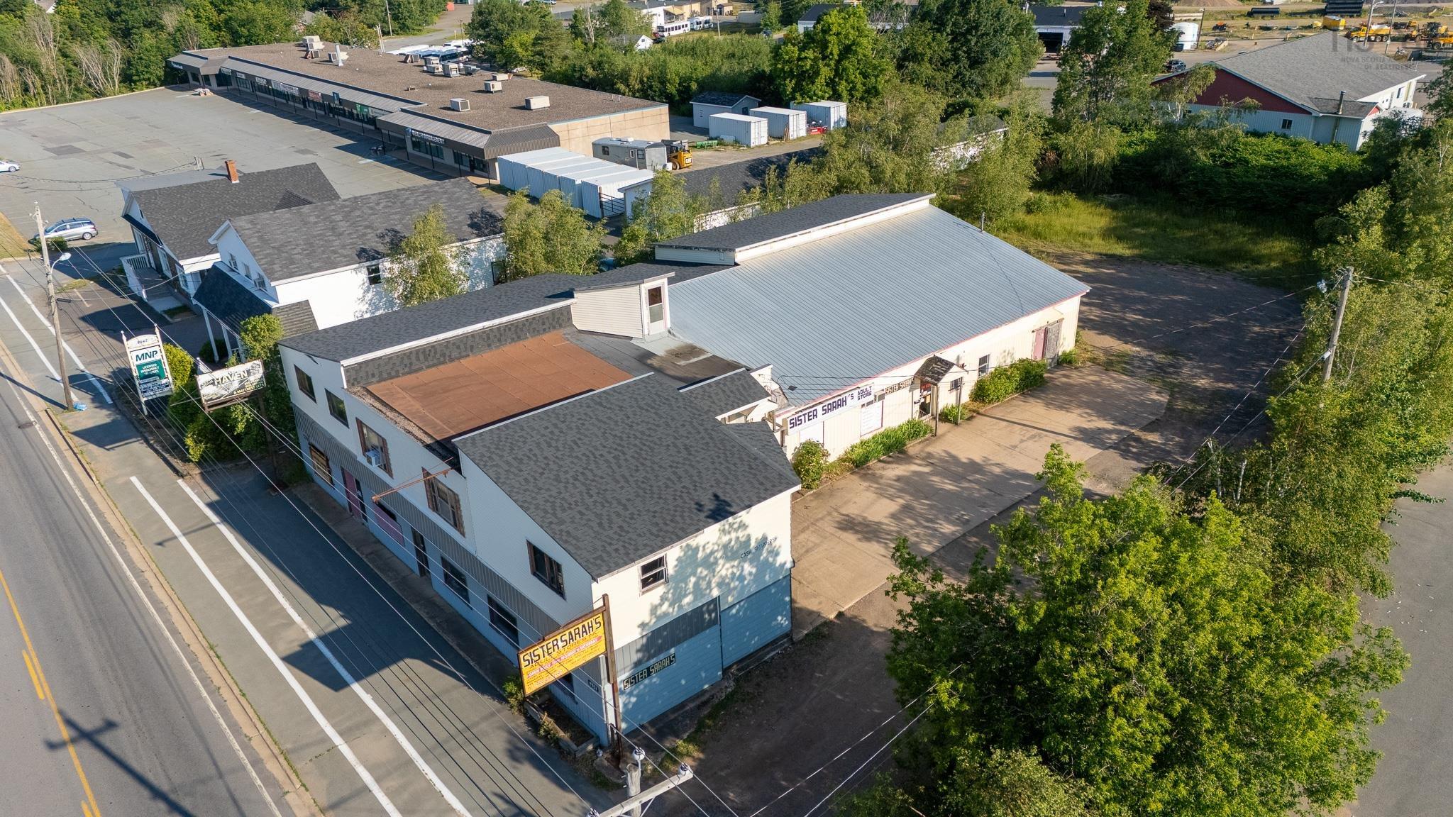$579,000.00: 8951 Commercial Street, New Minas