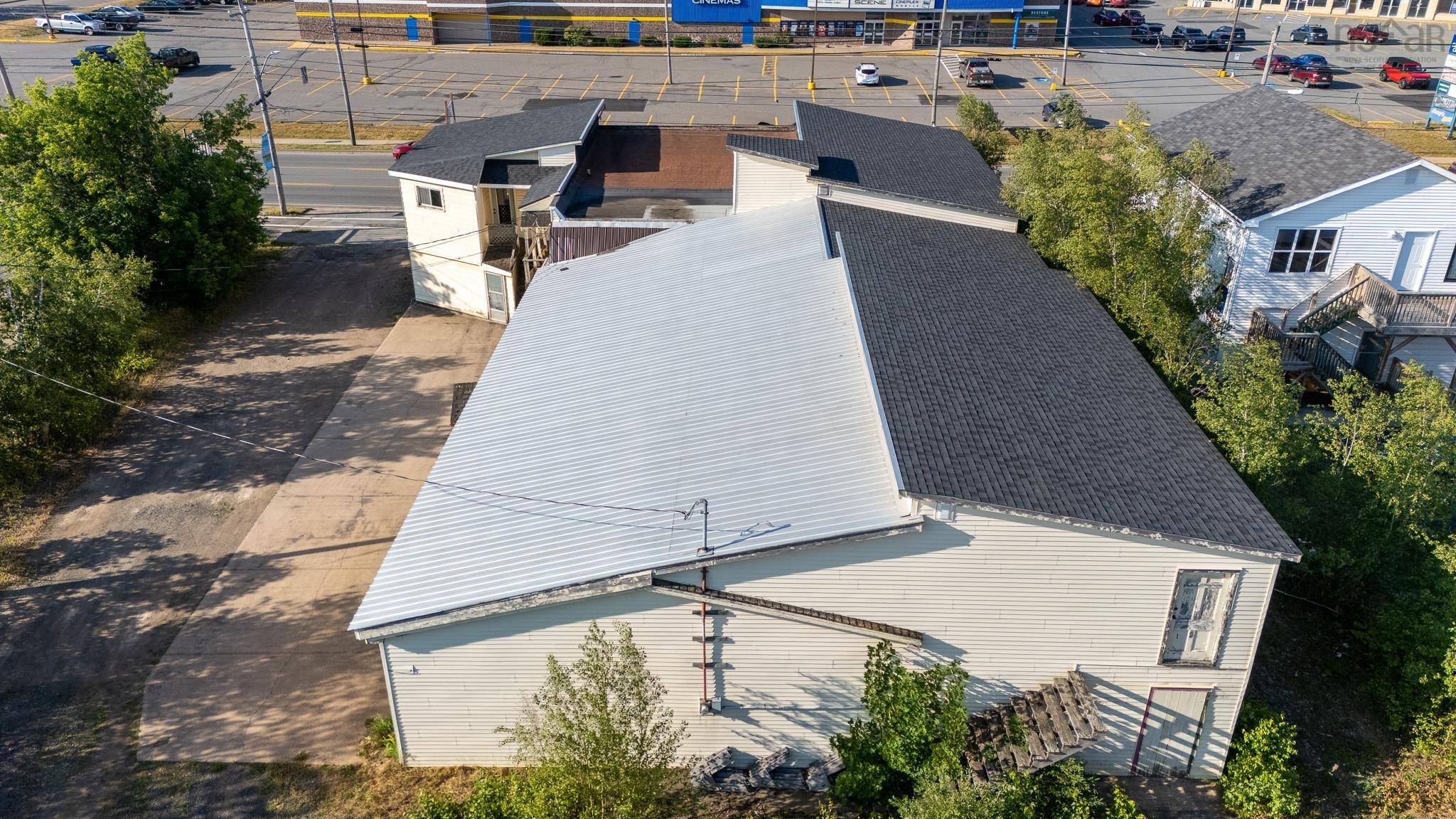 $579,000.00: 8951 Commercial Street, New Minas