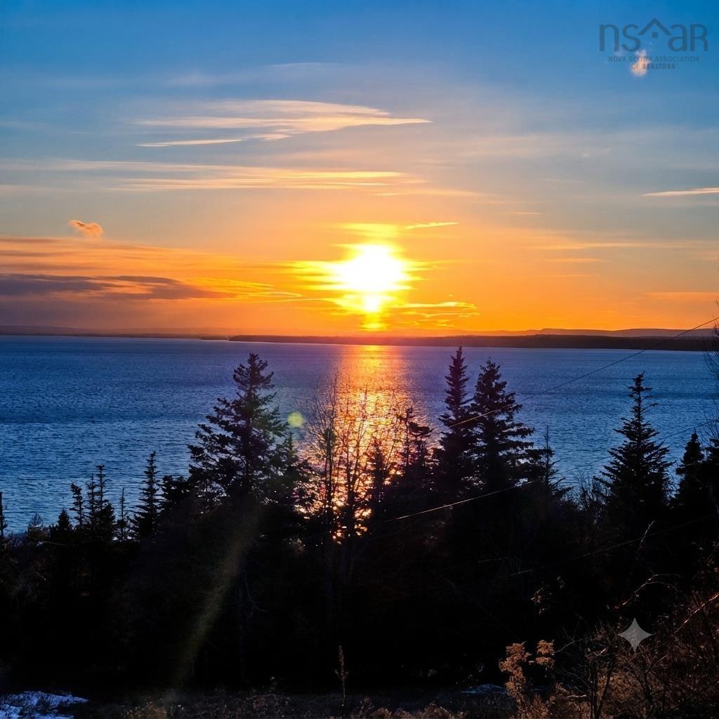 $675,000.00: 601 Derby point Road, Grand Narrows
