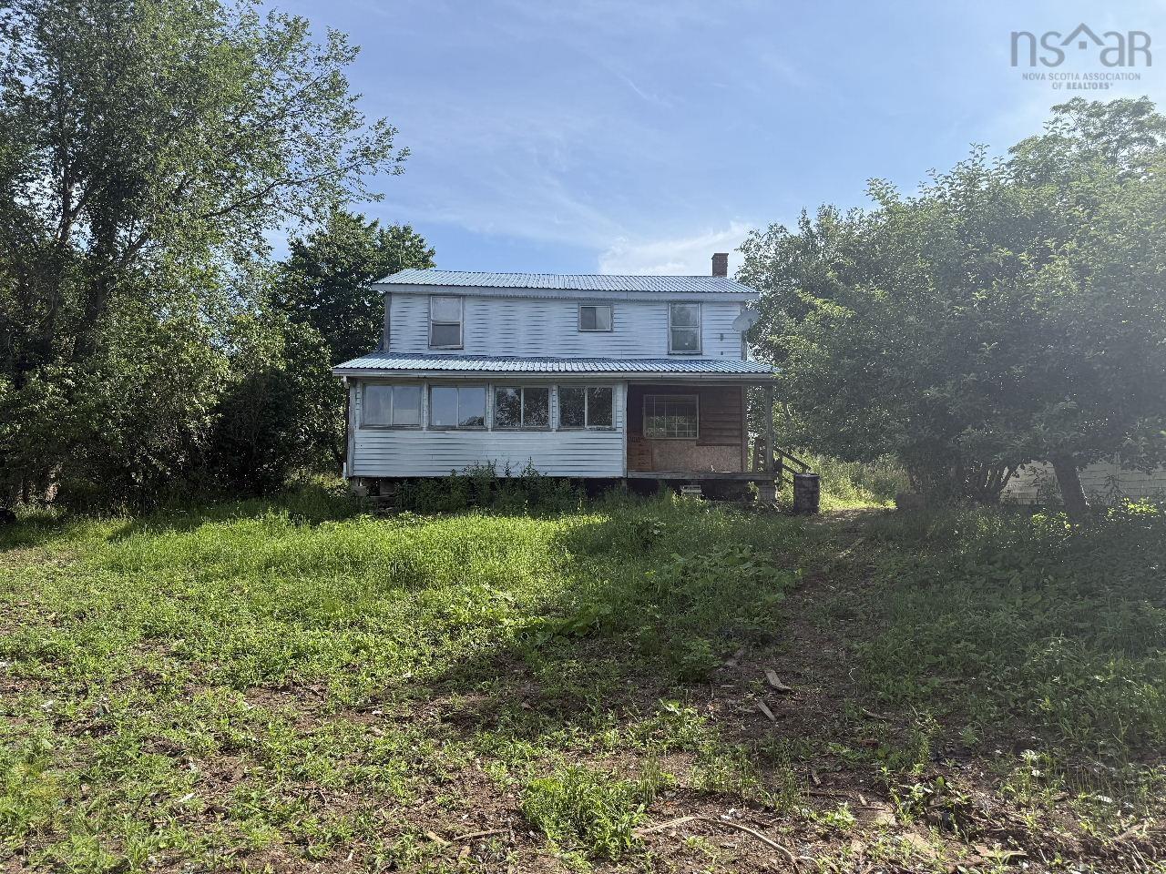 $135,900.00: 1945 224 Highway, Shubenacadie East