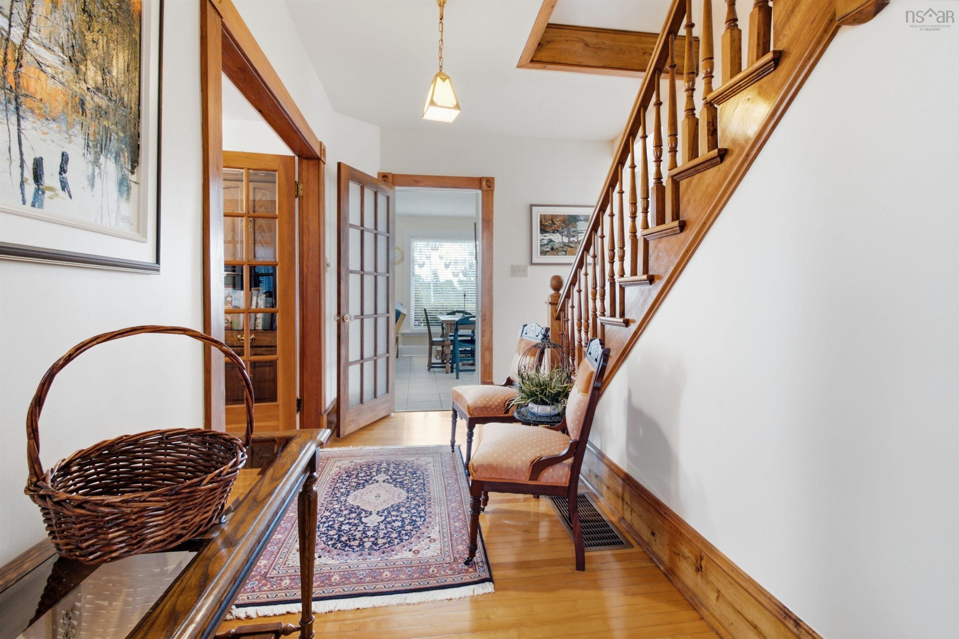 $999,900.00: 5773 Stellarton Trafalgar Road, Stellarton