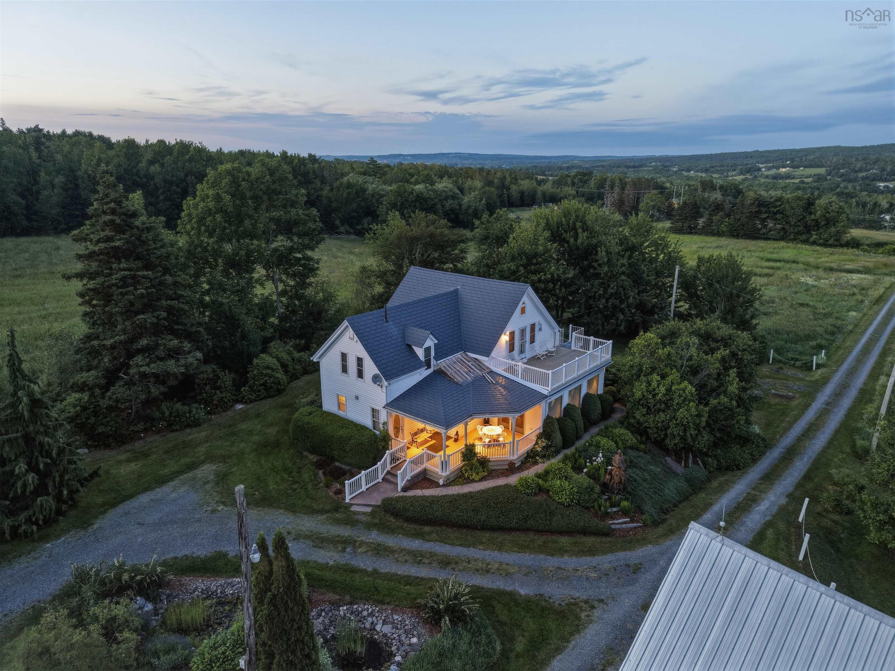 $999,900.00: 5773 Stellarton Trafalgar Road, Stellarton