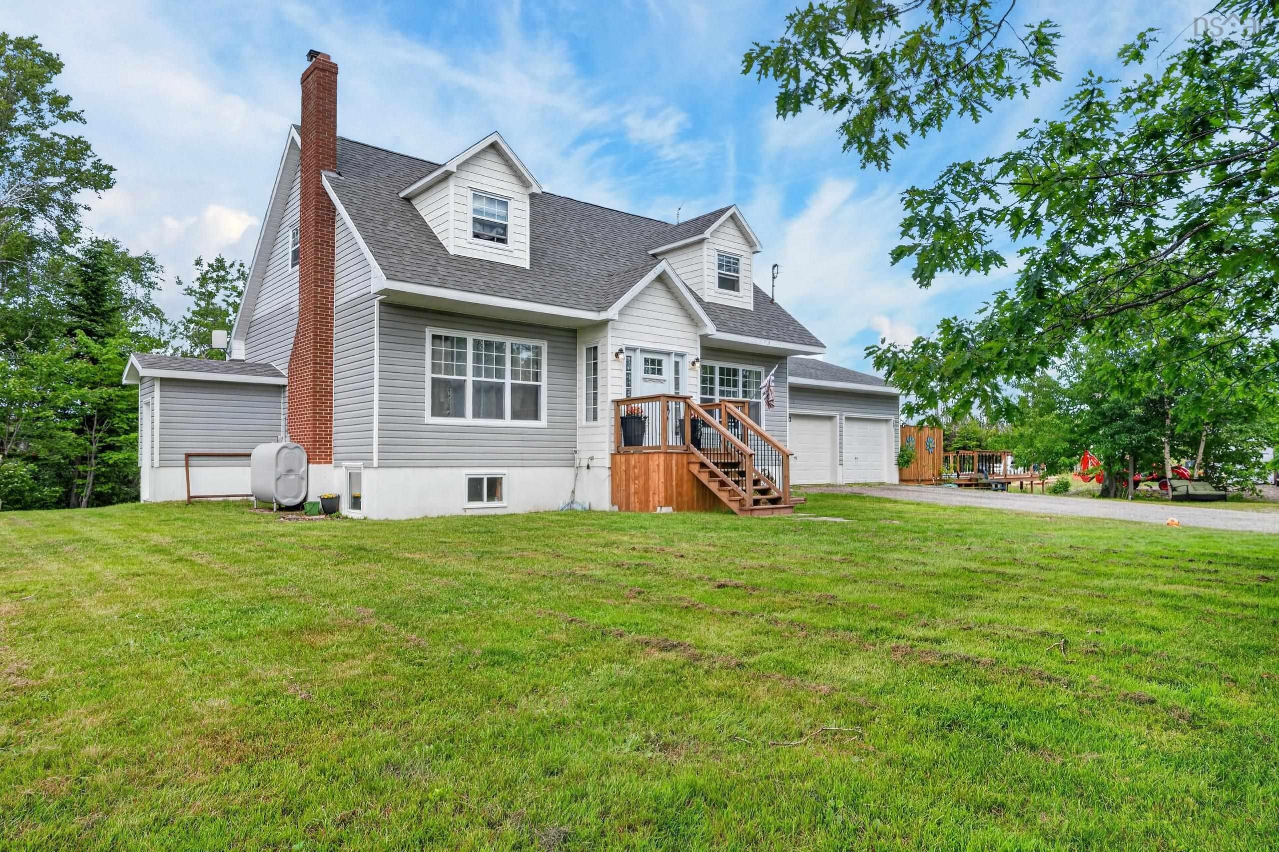 $460,000.00: 5310 Highway 255, Round Island
