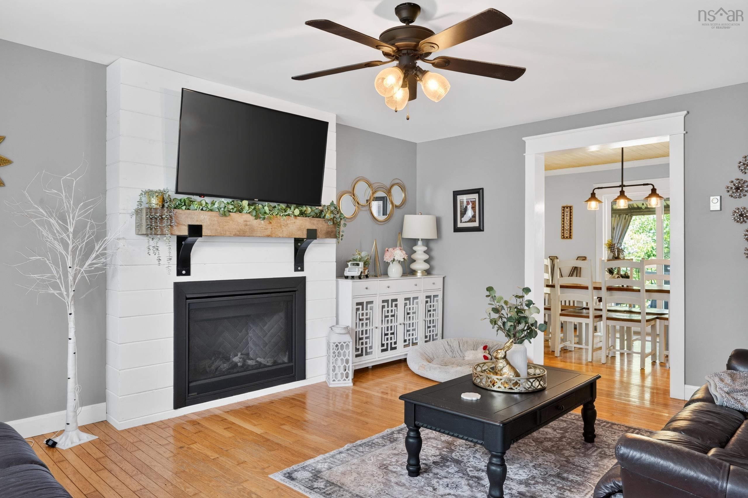 $460,000.00: 5310 Highway 255, Round Island