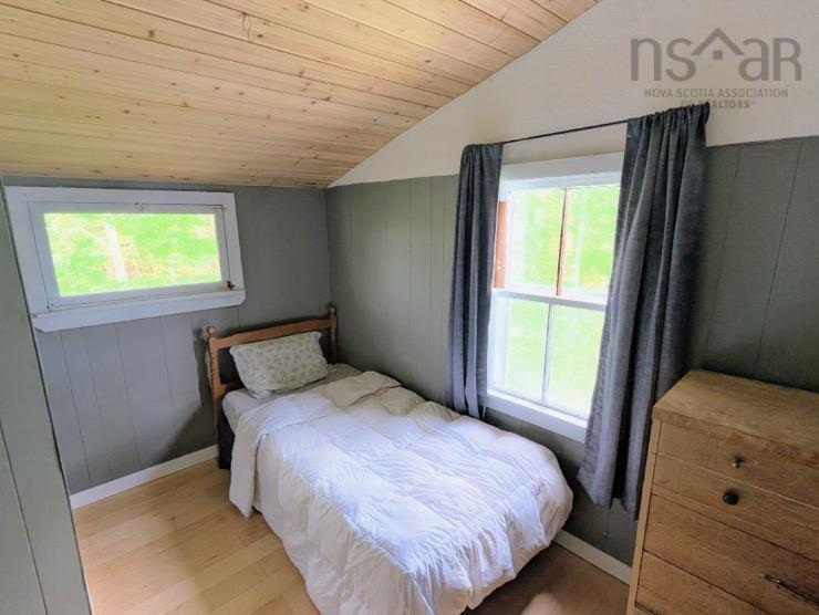 $199,900.00: 1 Beaver Island Road, Milton