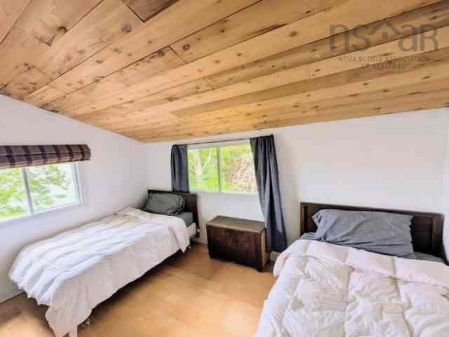 $199,900.00: 1 Beaver Island Road, Milton