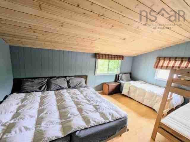 $199,900.00: 1 Beaver Island Road, Milton