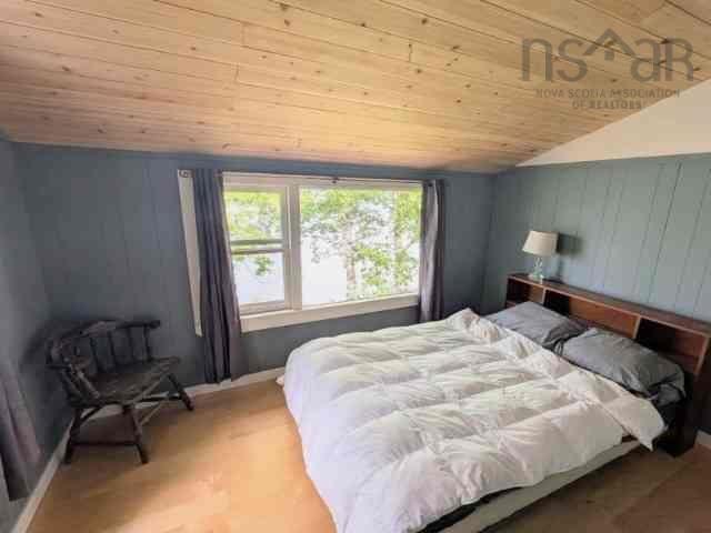 $199,900.00: 1 Beaver Island Road, Milton