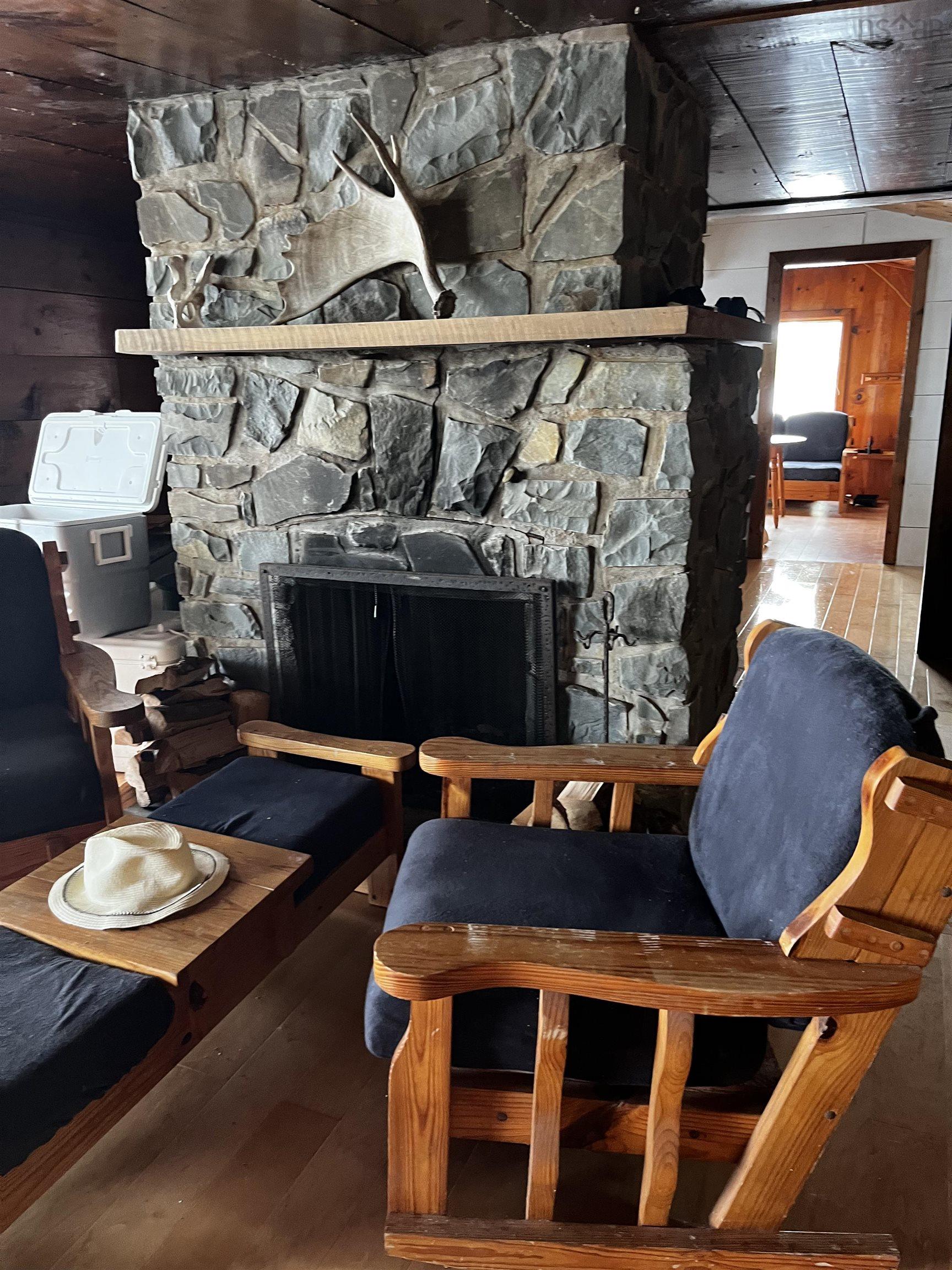 $199,900.00: 1 Beaver Island Road, Milton