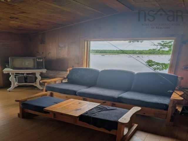 $199,900.00: 1 Beaver Island Road, Milton