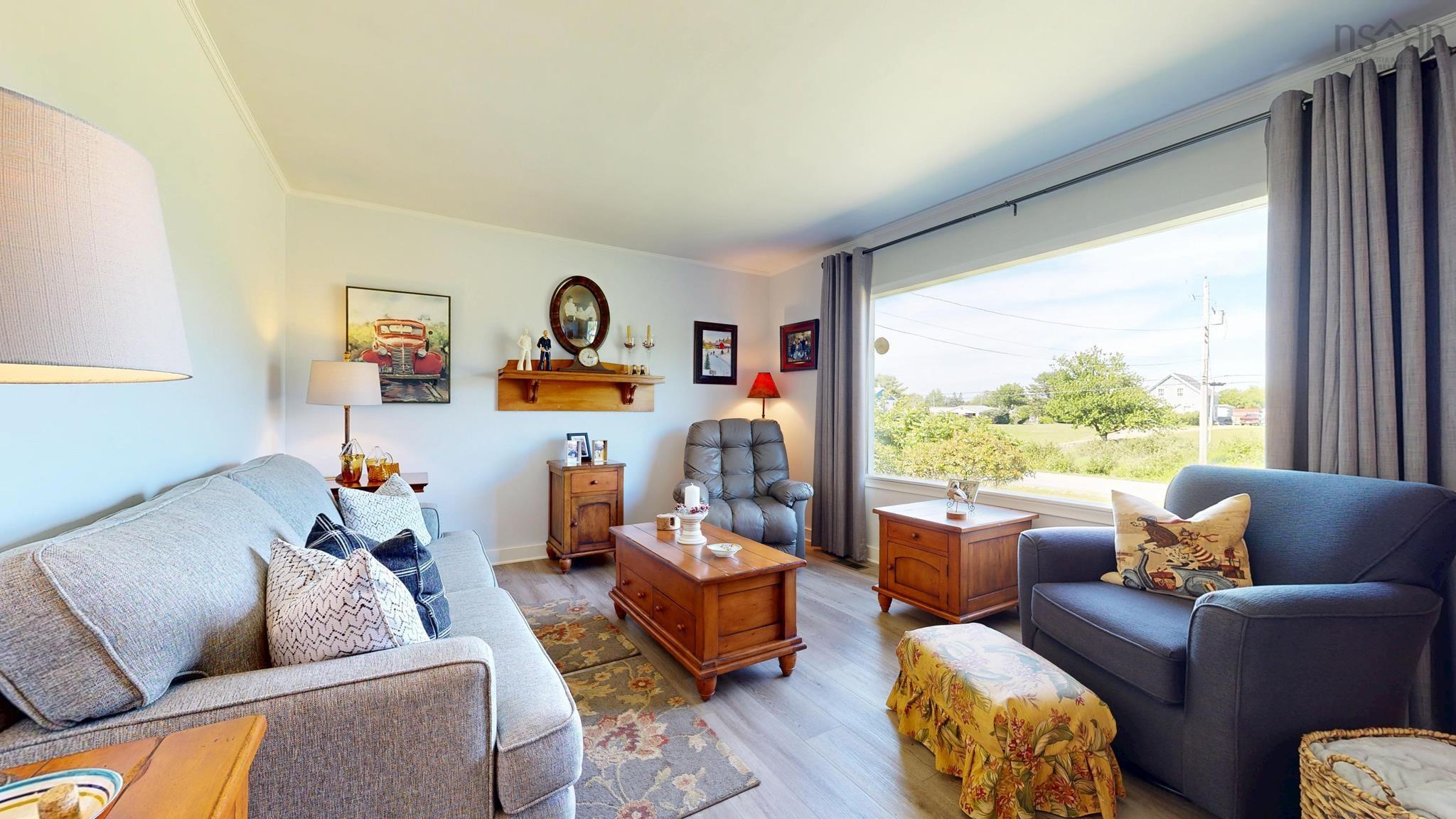 $399,000.00: 38 White Point 2 Road, White Point