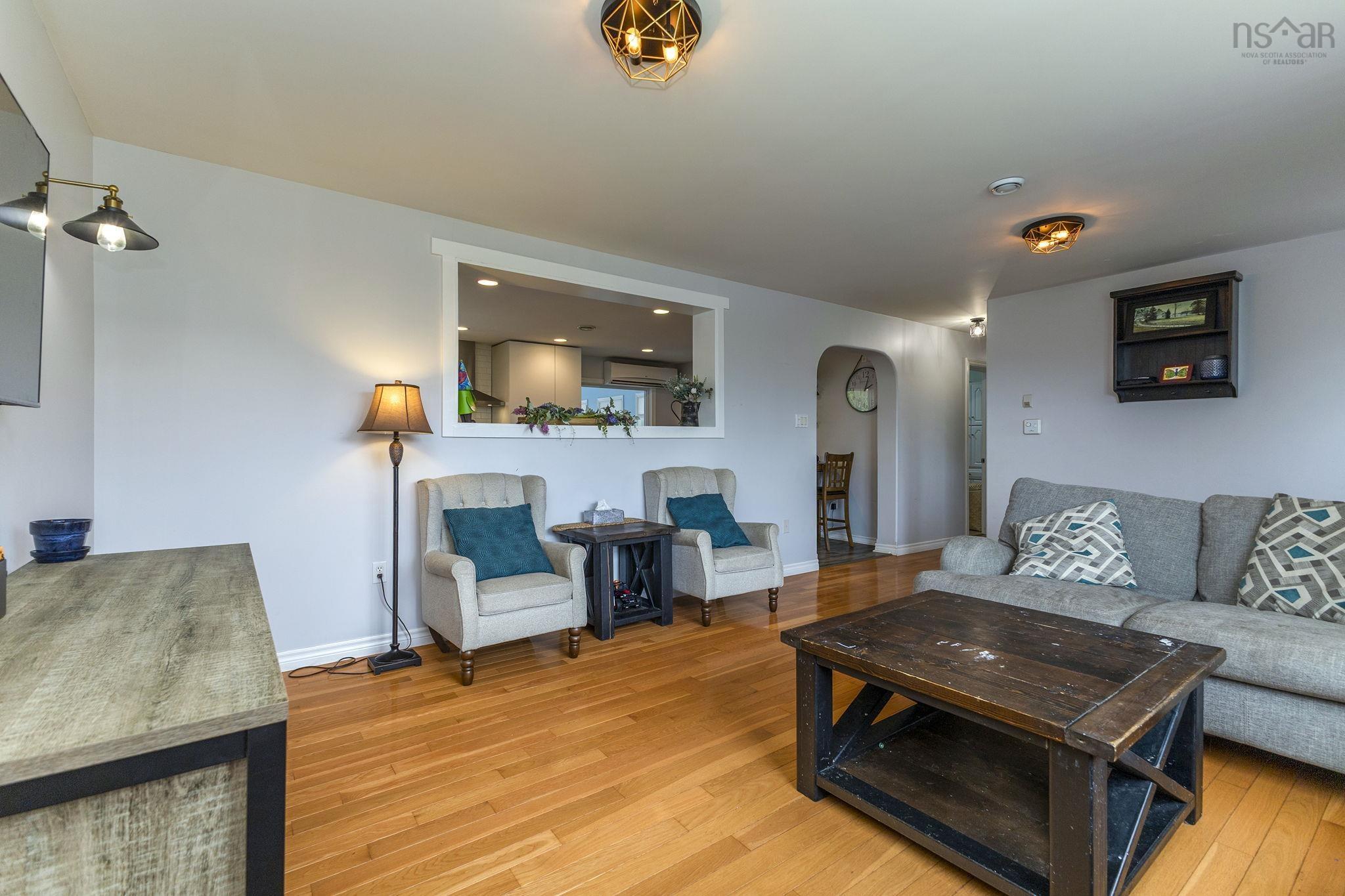 $419,999.00: 1636 Porter