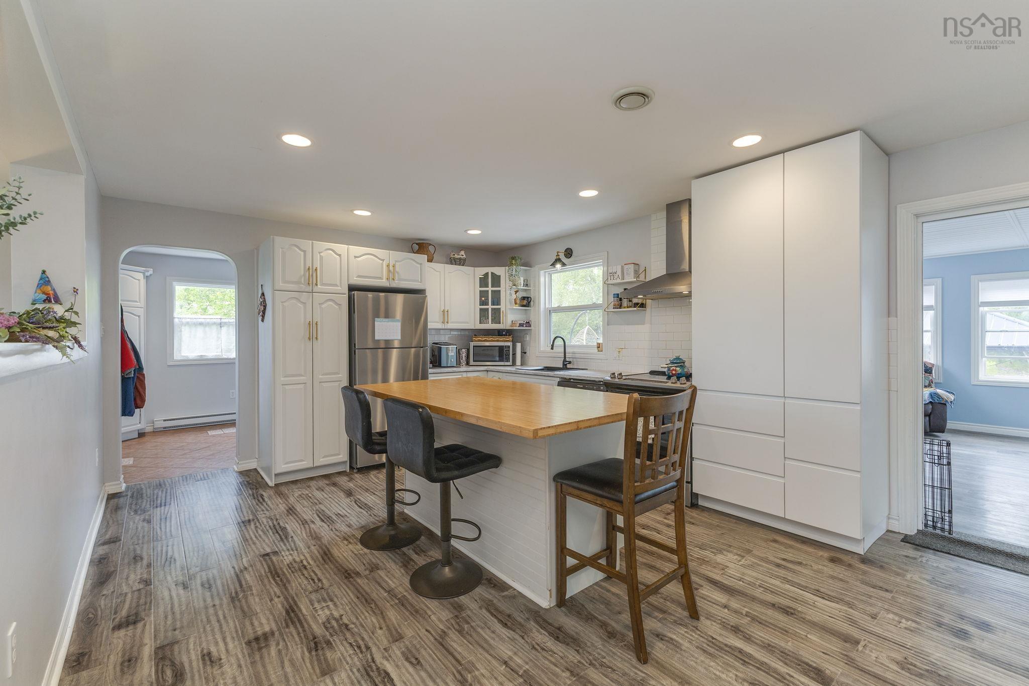 $419,999.00: 1636 Porter