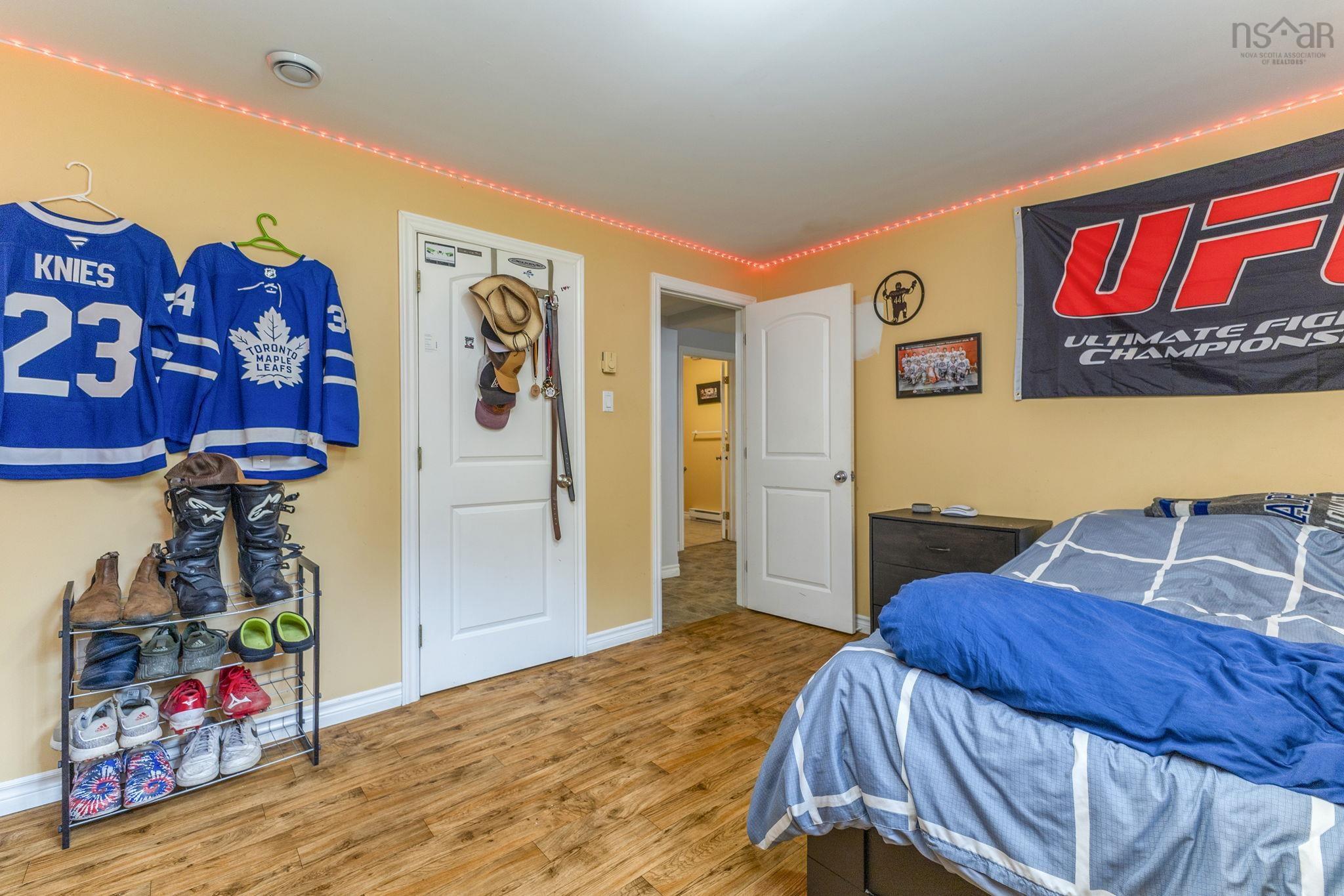 $419,999.00: 1636 Porter