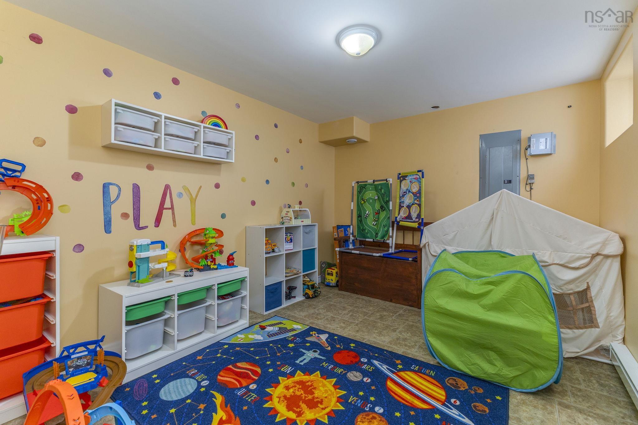 $419,999.00: 1636 Porter