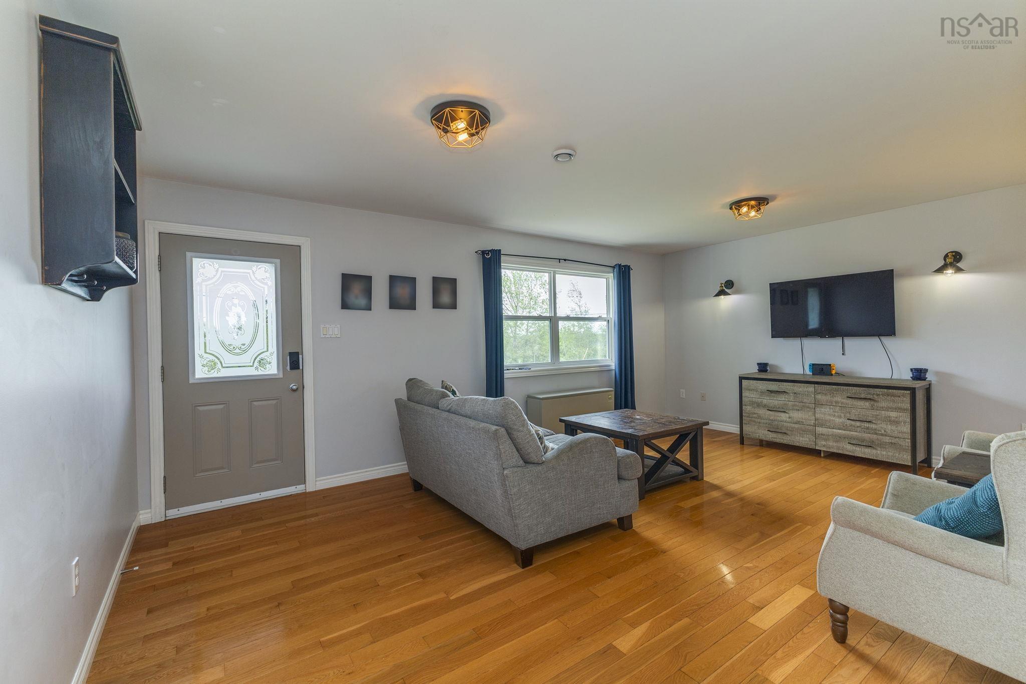 $419,999.00: 1636 Porter