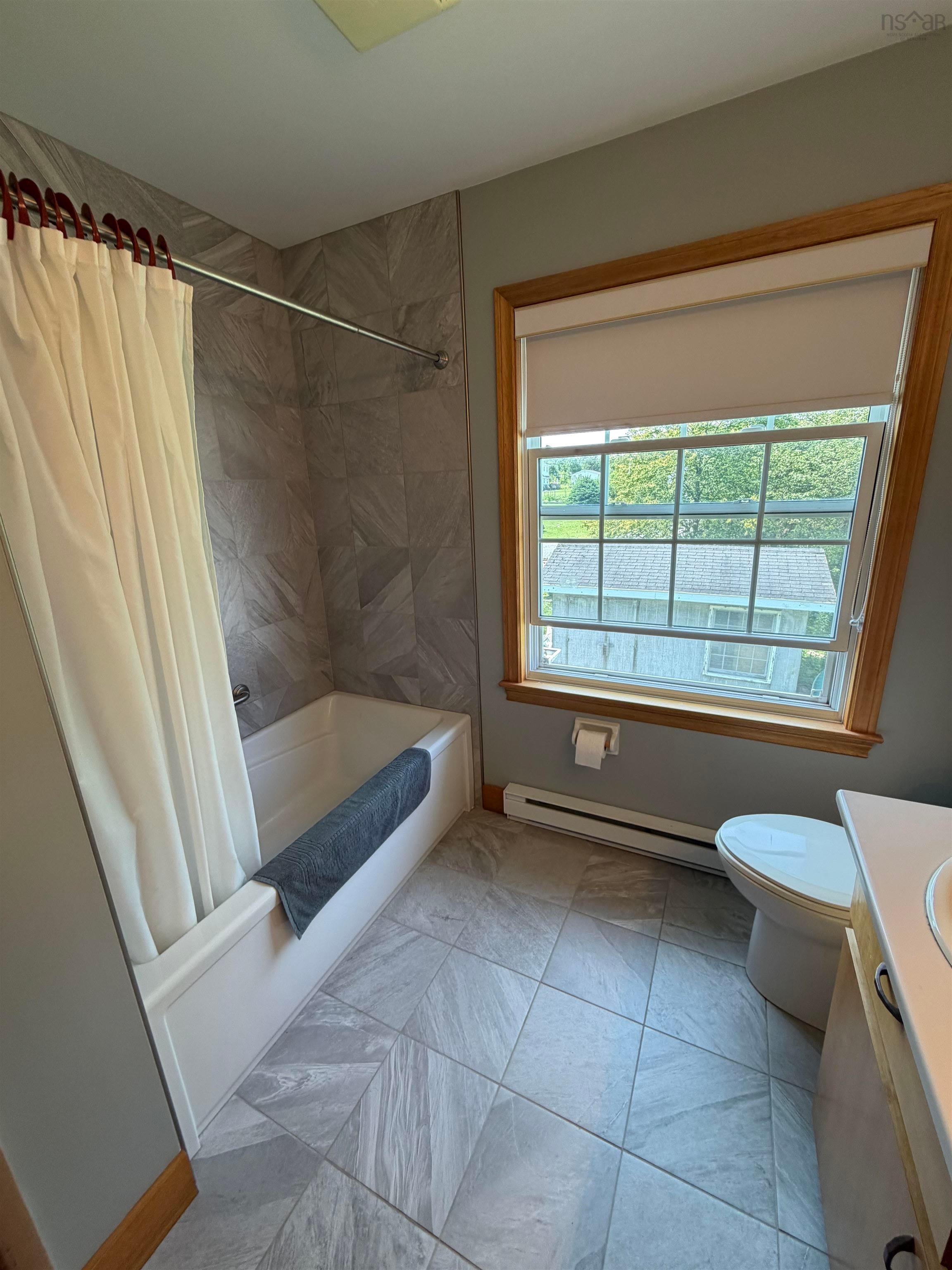 $529,900.00: 1769 Brierly Brook Road     B2G 2K9, Antigonish