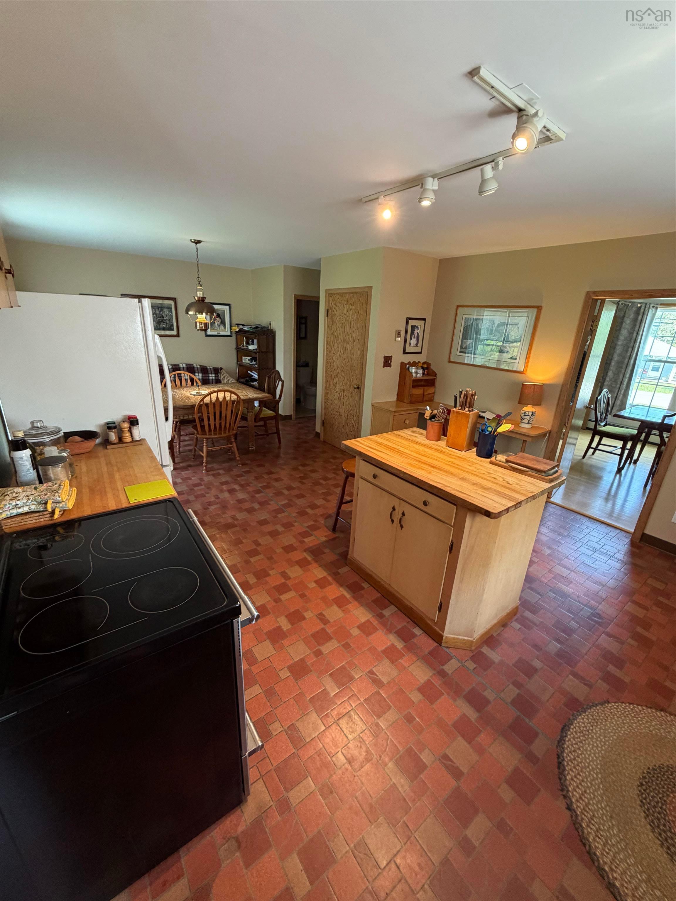 $529,900.00: 1769 Brierly Brook Road     B2G 2K9, Antigonish