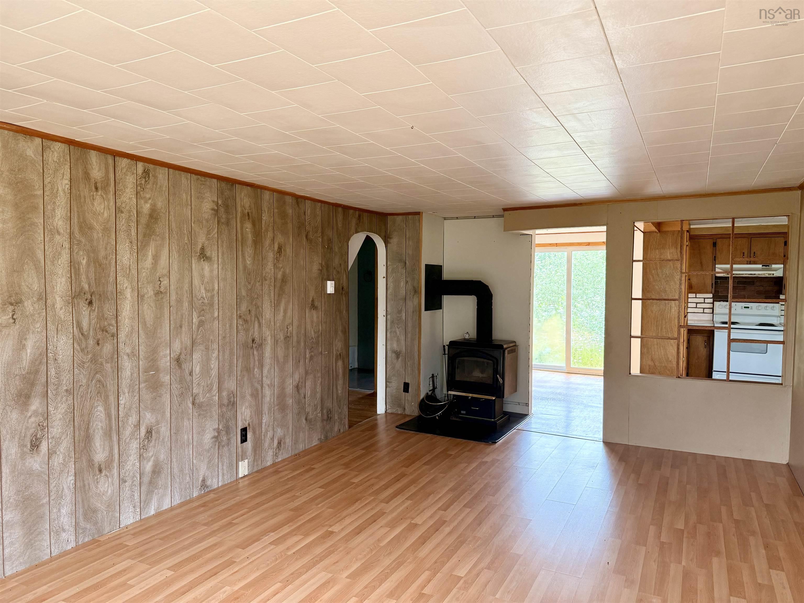 $119,000.00: 4347 203 Highway Highway, East Green Harbour