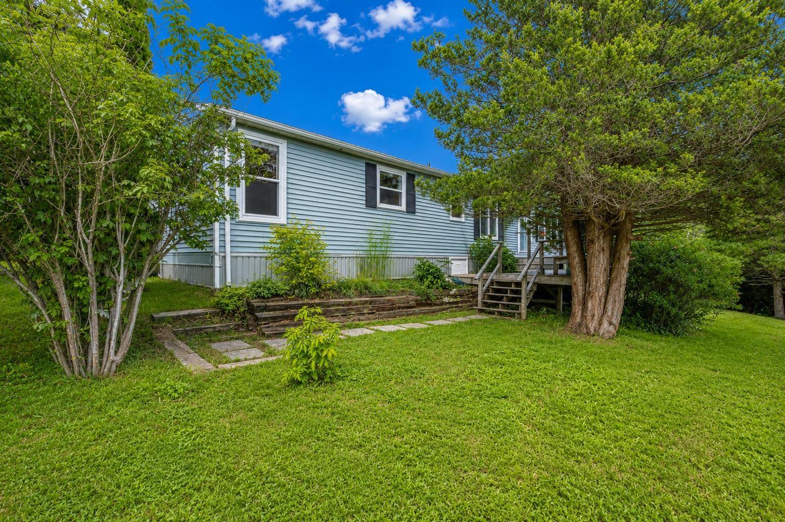 $179,900.00: 422 Chapel Road, Northside East Bay